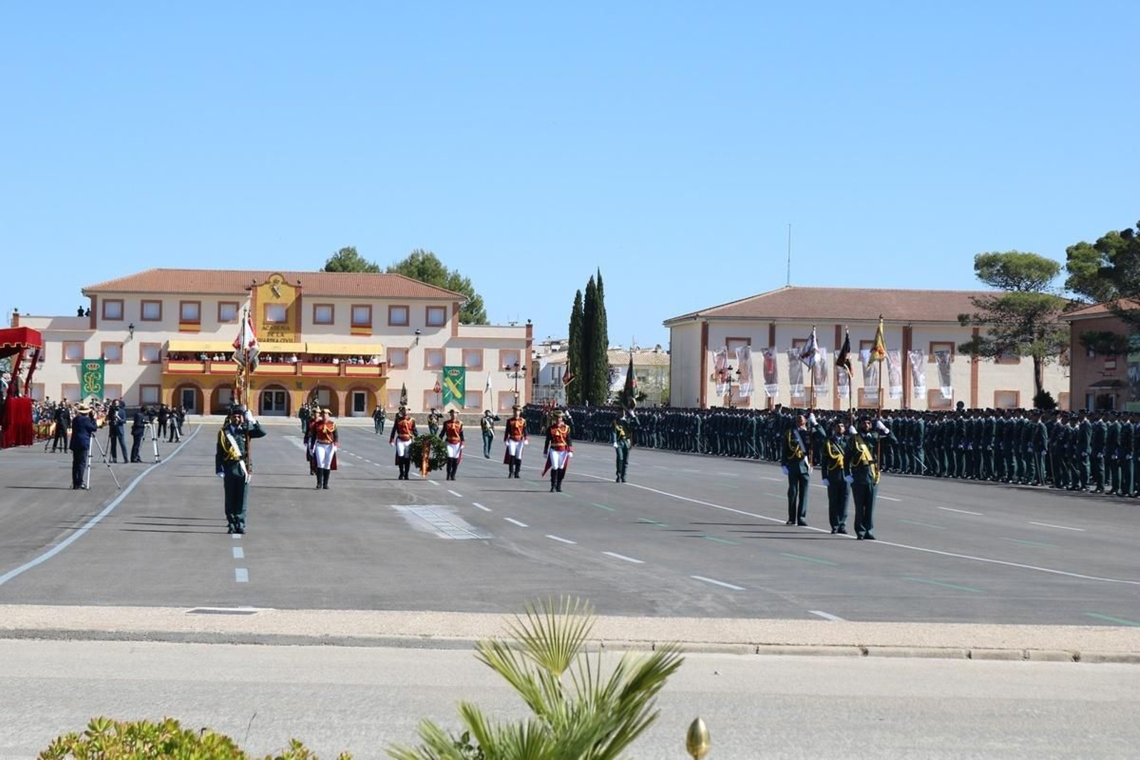 En imágenes: así ha sido la jura de bandera de la Guardia Civil presidida por el rey Felipe VI
