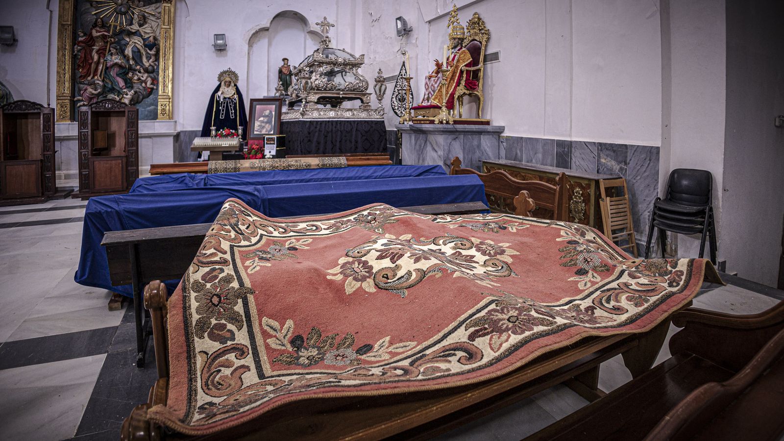Las imágenes de los efectos de la lluvia en la Parroquia de Santa Cruz (Catedral Vieja) de Cádiz