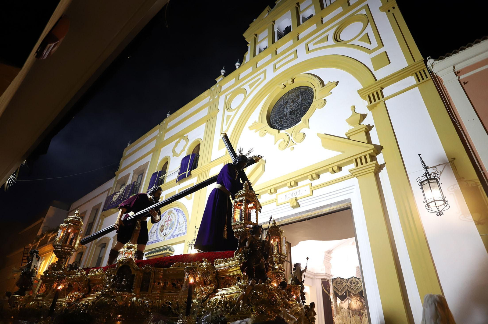 Imágenes del Nazareno en la madrugá de Huelva