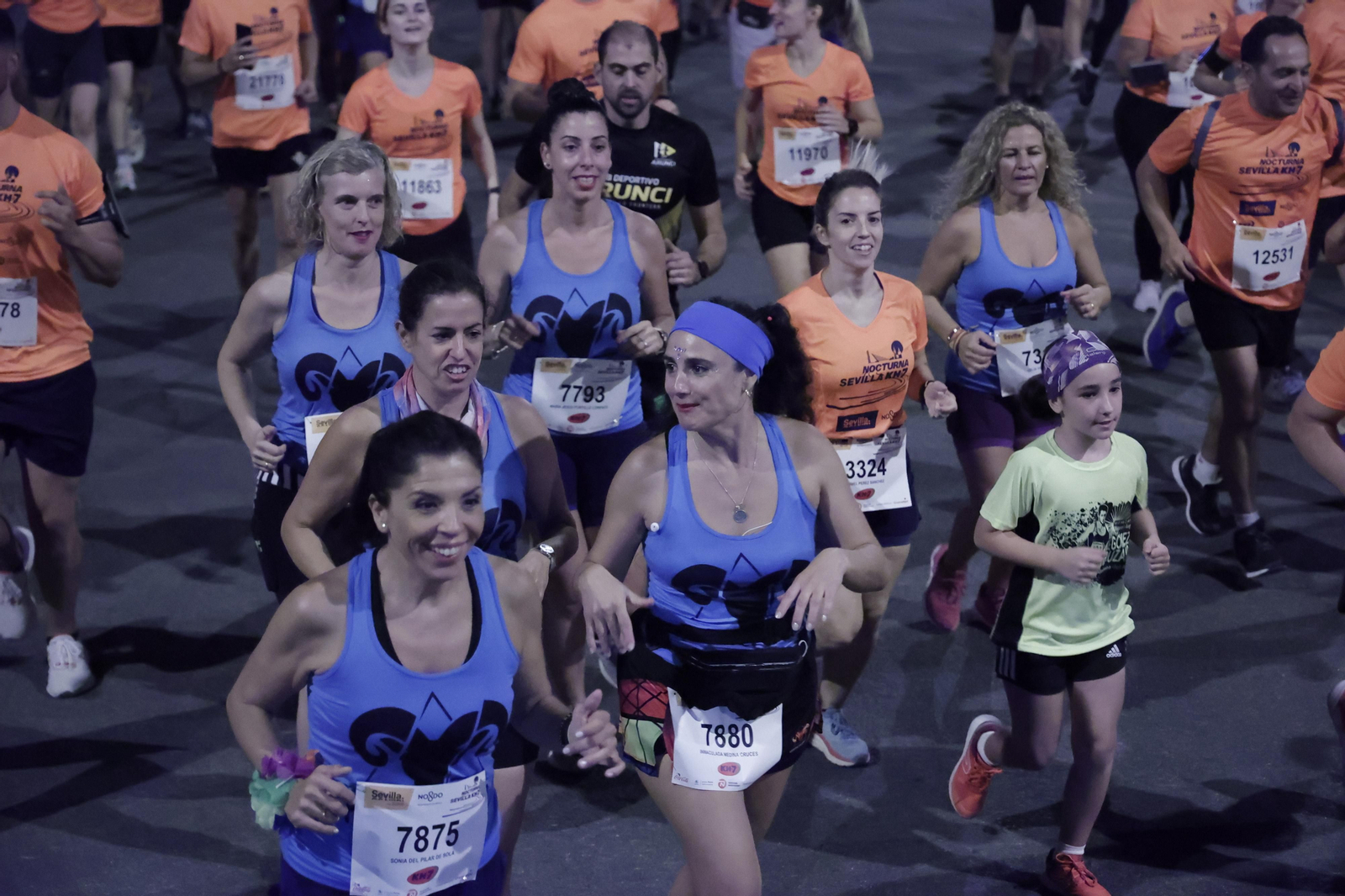 Búscate en la Carrera Nocturna de Sevilla (4)