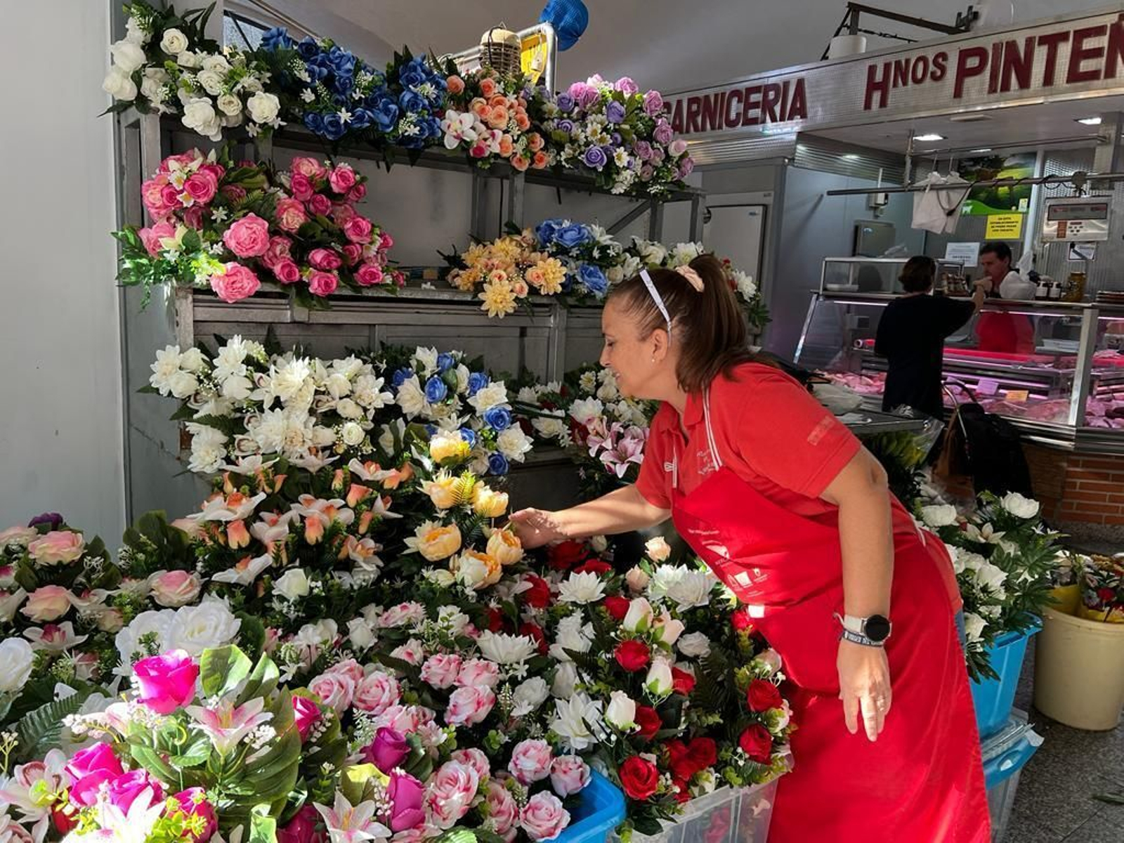 Una mañana de compras en el Mercado Ingeniero Torroja de Algeciras, en imágenes.