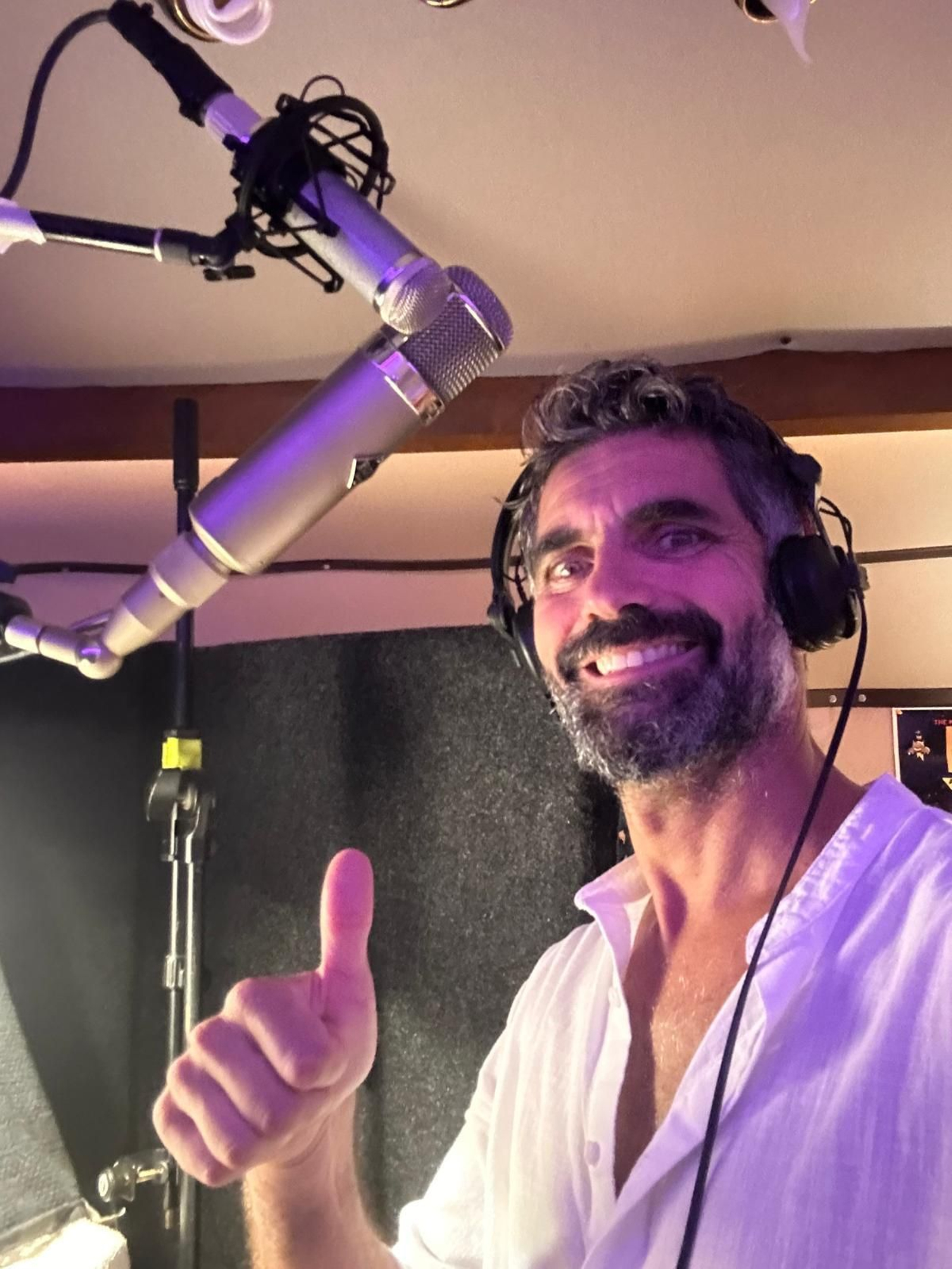 Jesús Bienvenido en plena grabación del disco '4 suites de Momo'.