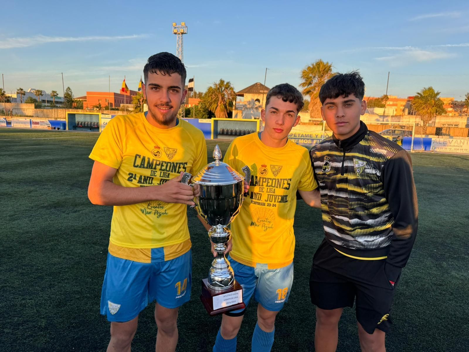Las fotos del ascenso del Atlético Zabal Linense a la Liga Nacional Juvenil