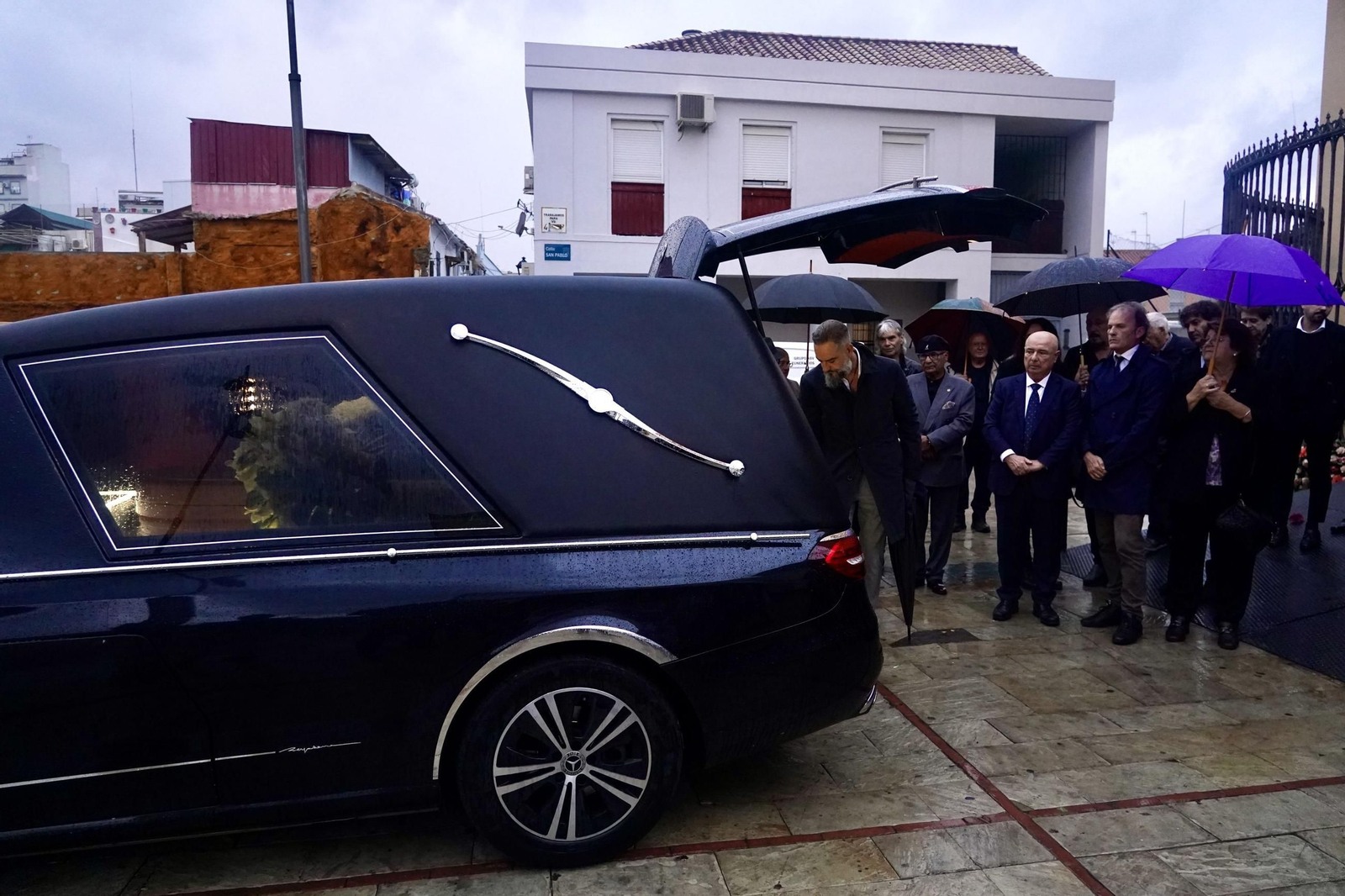El último adiós al cantaor flamenco Fosforito, en imágenes