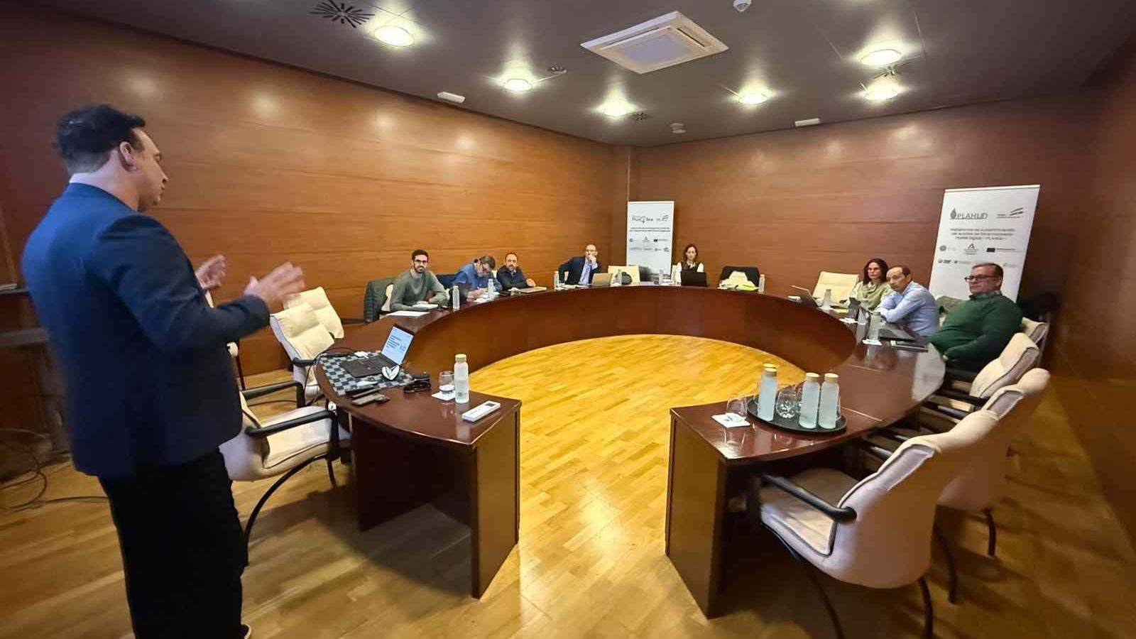 'Transformación digital en cooperativas agroalimentarias mediante Inteligencia Artificial y Nuevas Herramientas Digitales'