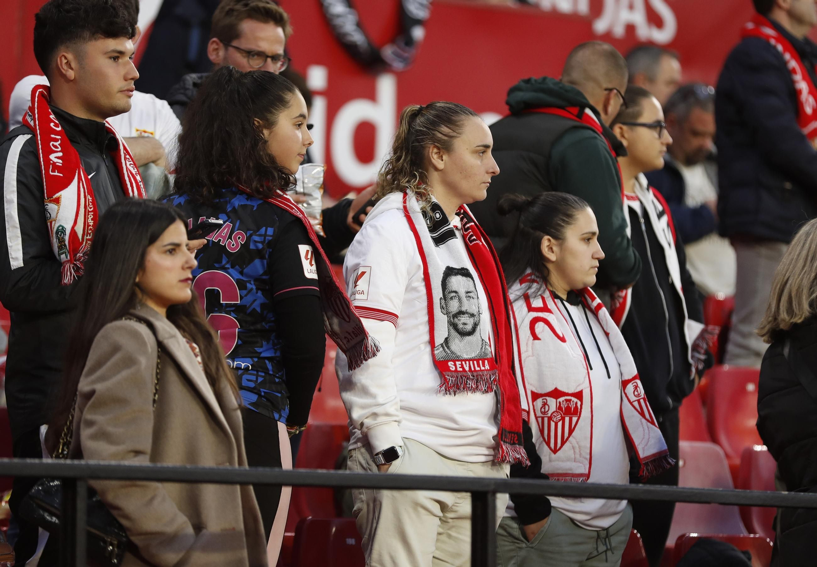 Búscate en las fotos del Sevilla fc - Celta