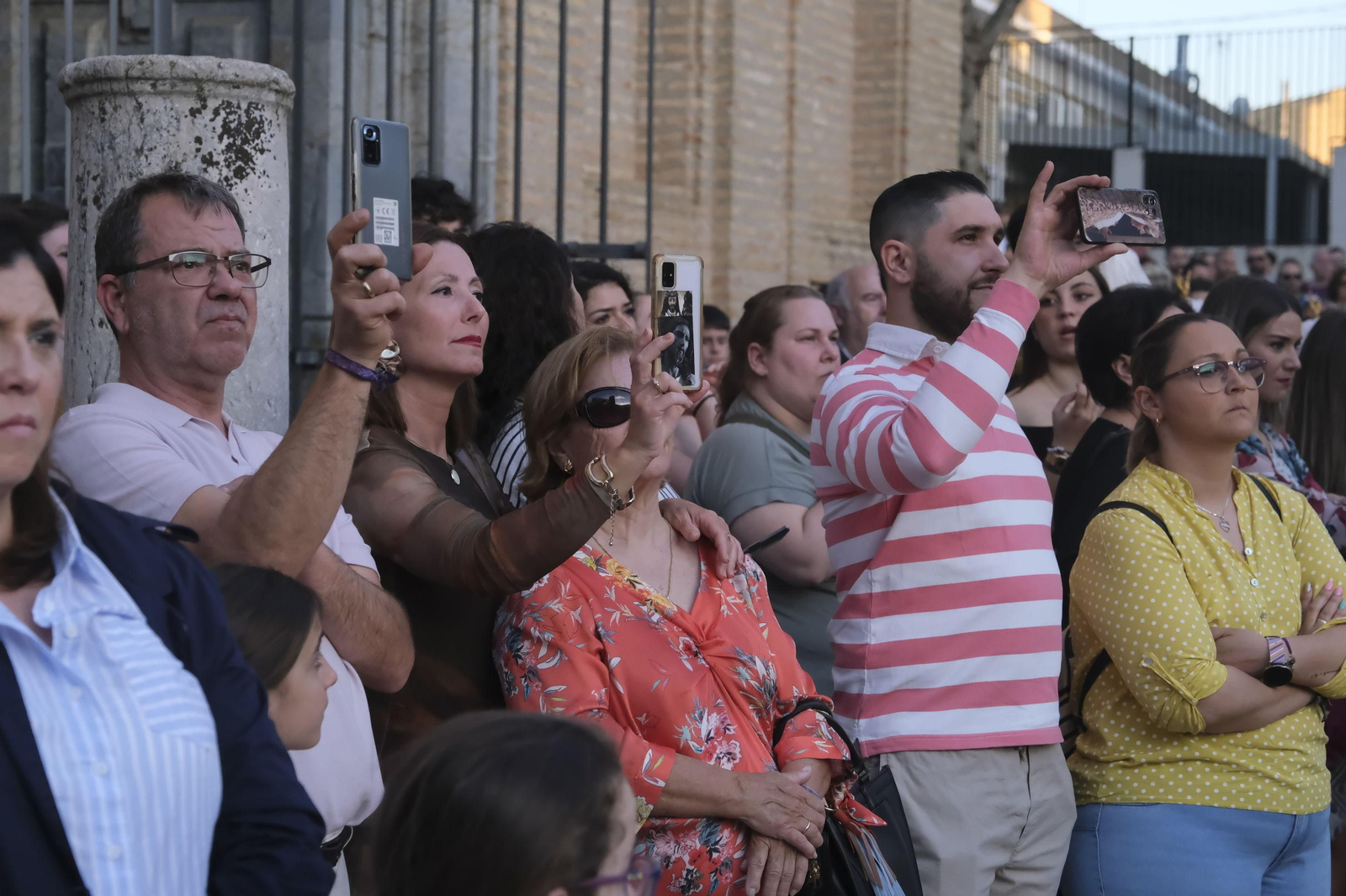 La procesión del Señor de la Bondad de Córdoba, en imágenes