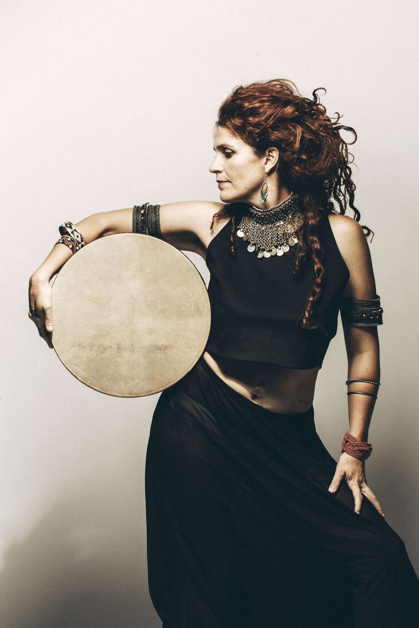 Ana Alcaide llegará este jueves a la programación del FEX.