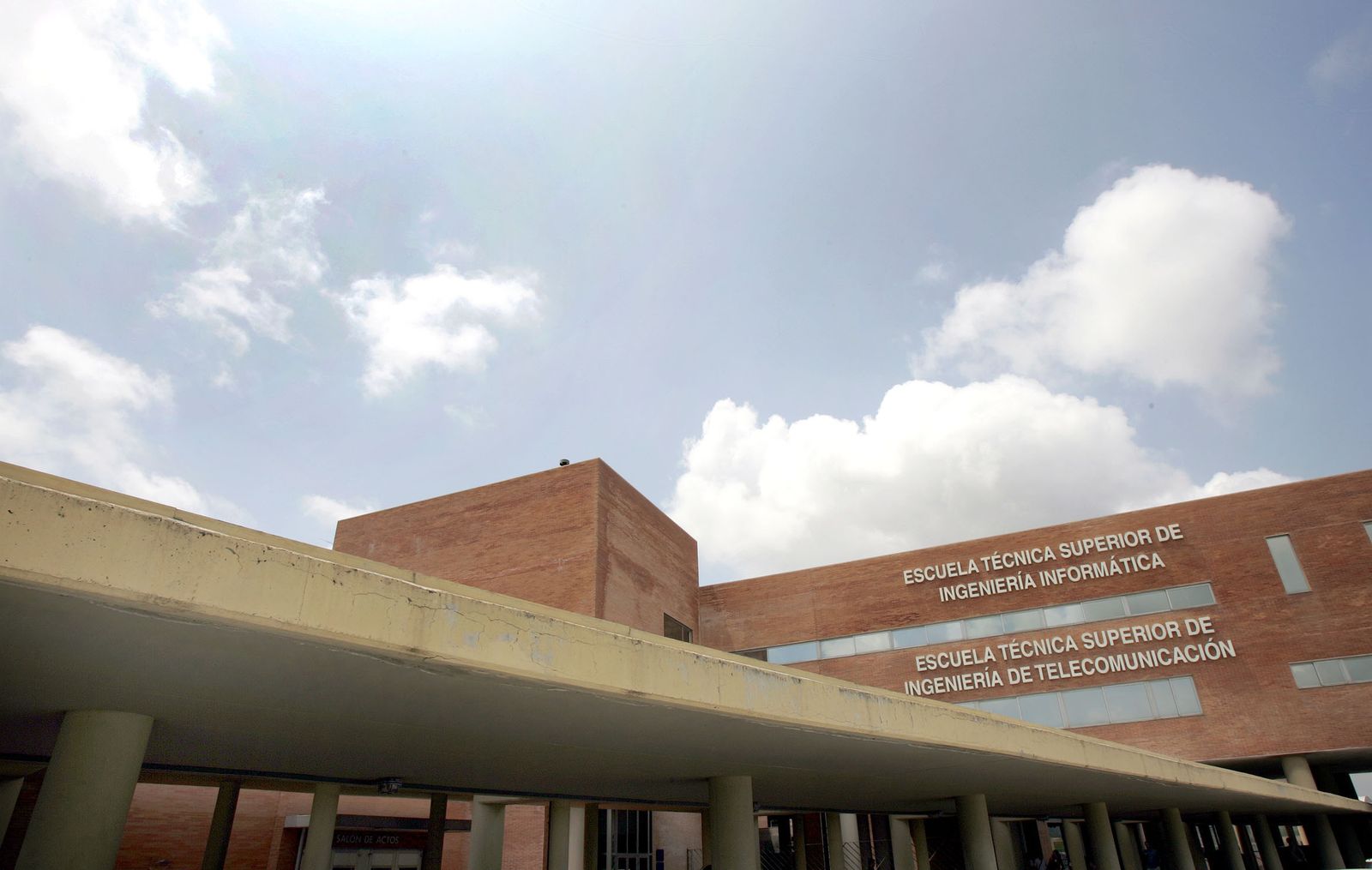 La fachada de la Telecomunicaciones.