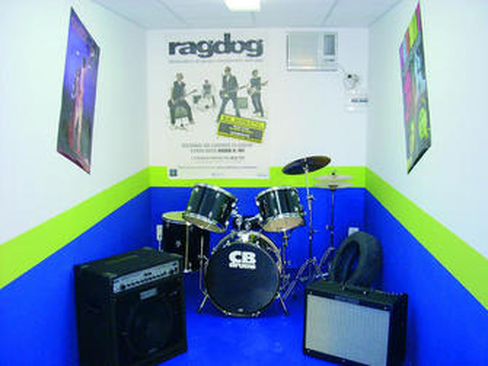 Uno de los dos espacios perfectamente acondicionados e insonorizados.