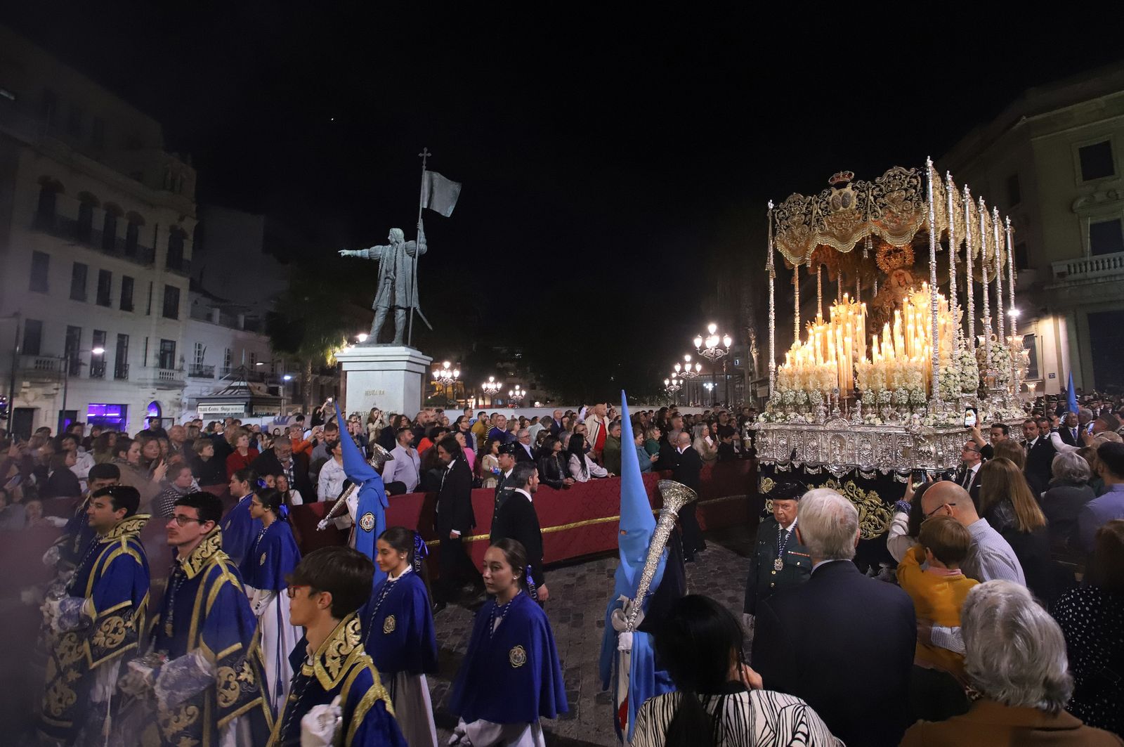 La Hermandad de la Victoria en la Semana Santa de Huelva 2023, en imágenes