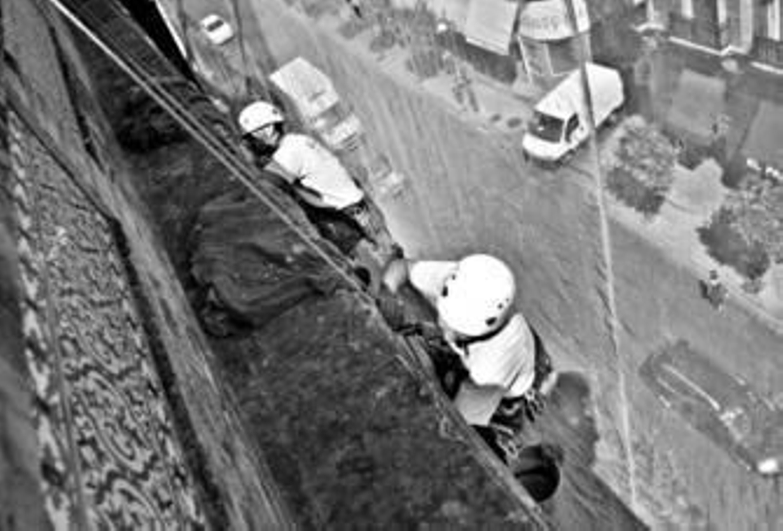 Este montañero pasará los meses de verano trabajando en Survertical, una empresa de trabajos verticales.