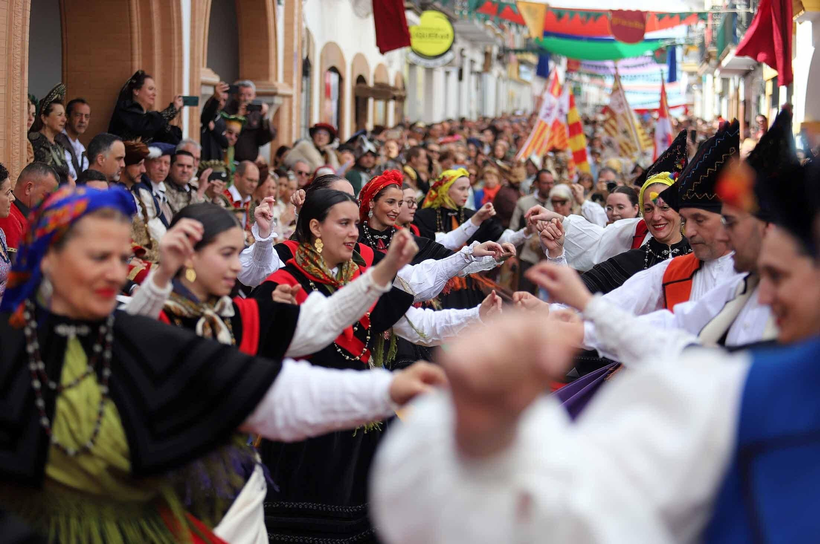 Imágenes del gran ambiente en la Feria Medieval de Palos de la Frontera, Huelva