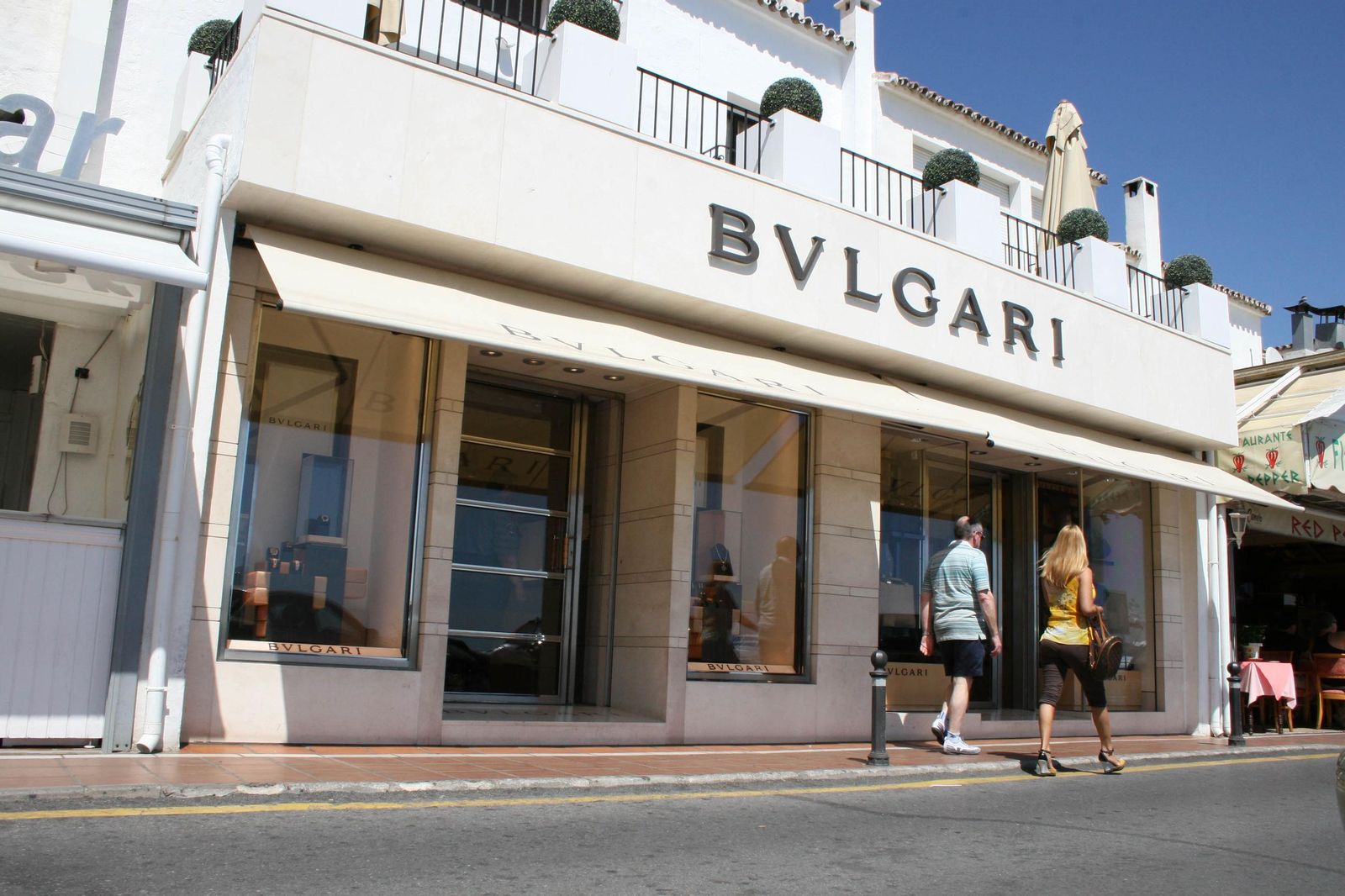 Una tienda de lujo en Puerto Banús,.