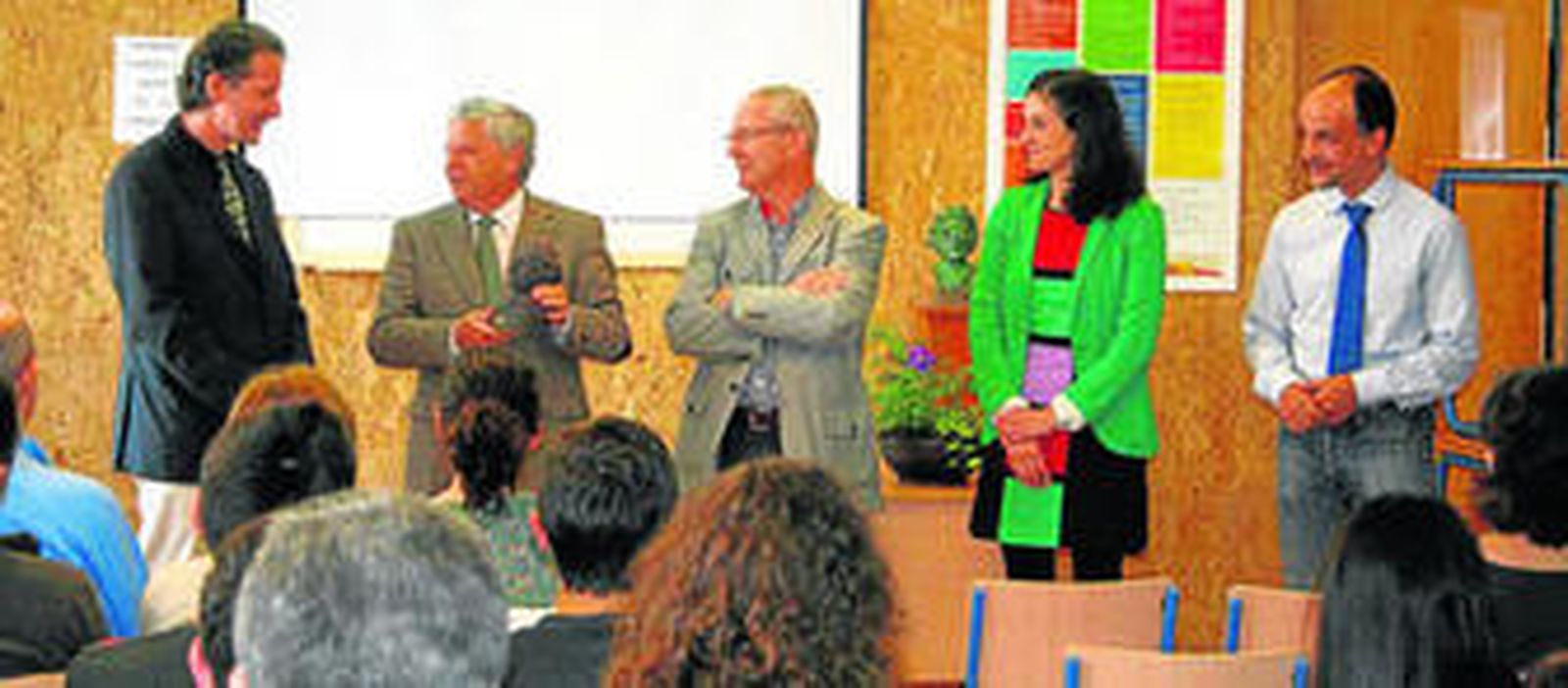 Momento del acto que se celebró en el centro educativo chiclanero.