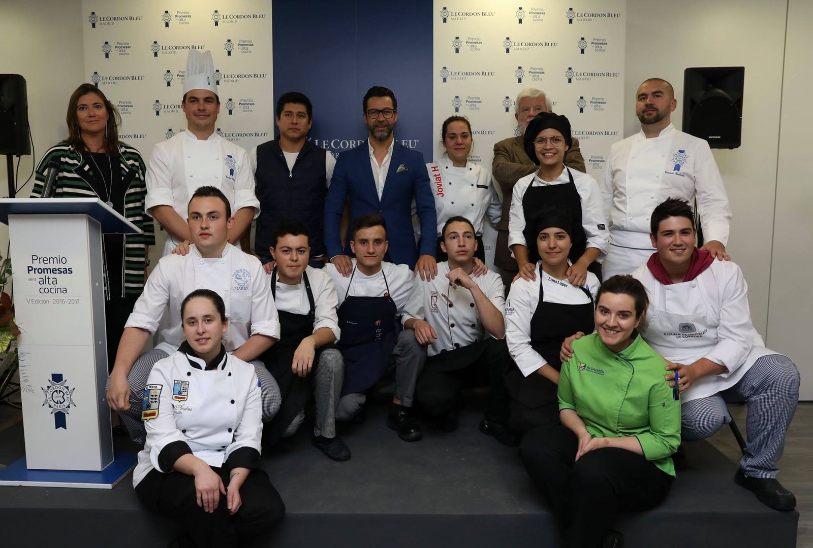 Finalistas del V Premio Promesas de la alta cocina de Le Cordon Bleu Madrid junto al jurado.