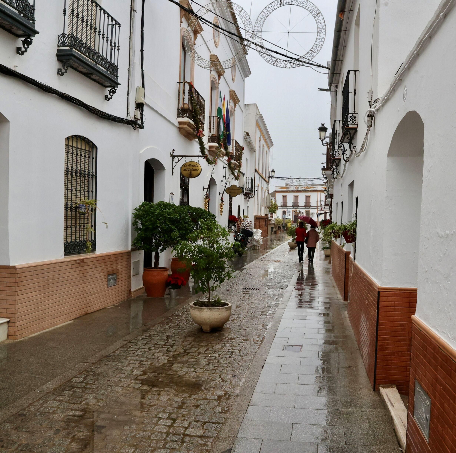 La antigua calle Mesones, en pleno centro de La Puebla de los Infantes.