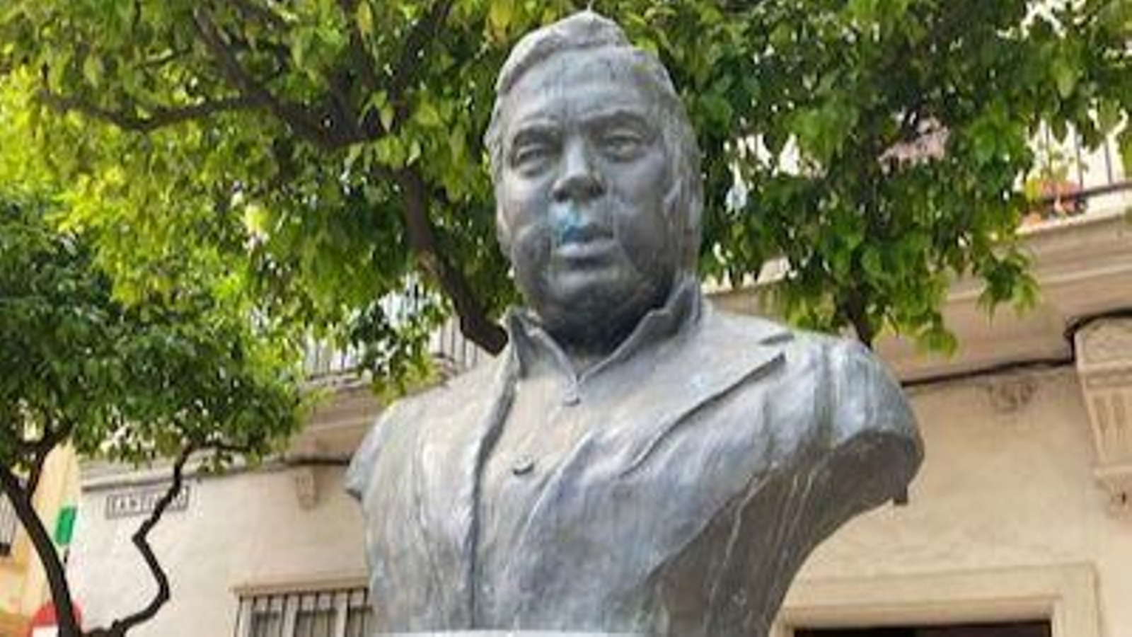 Busto de Fernando Terremoto en Santiago. Busto de Fernando Terremoto en Santiago.