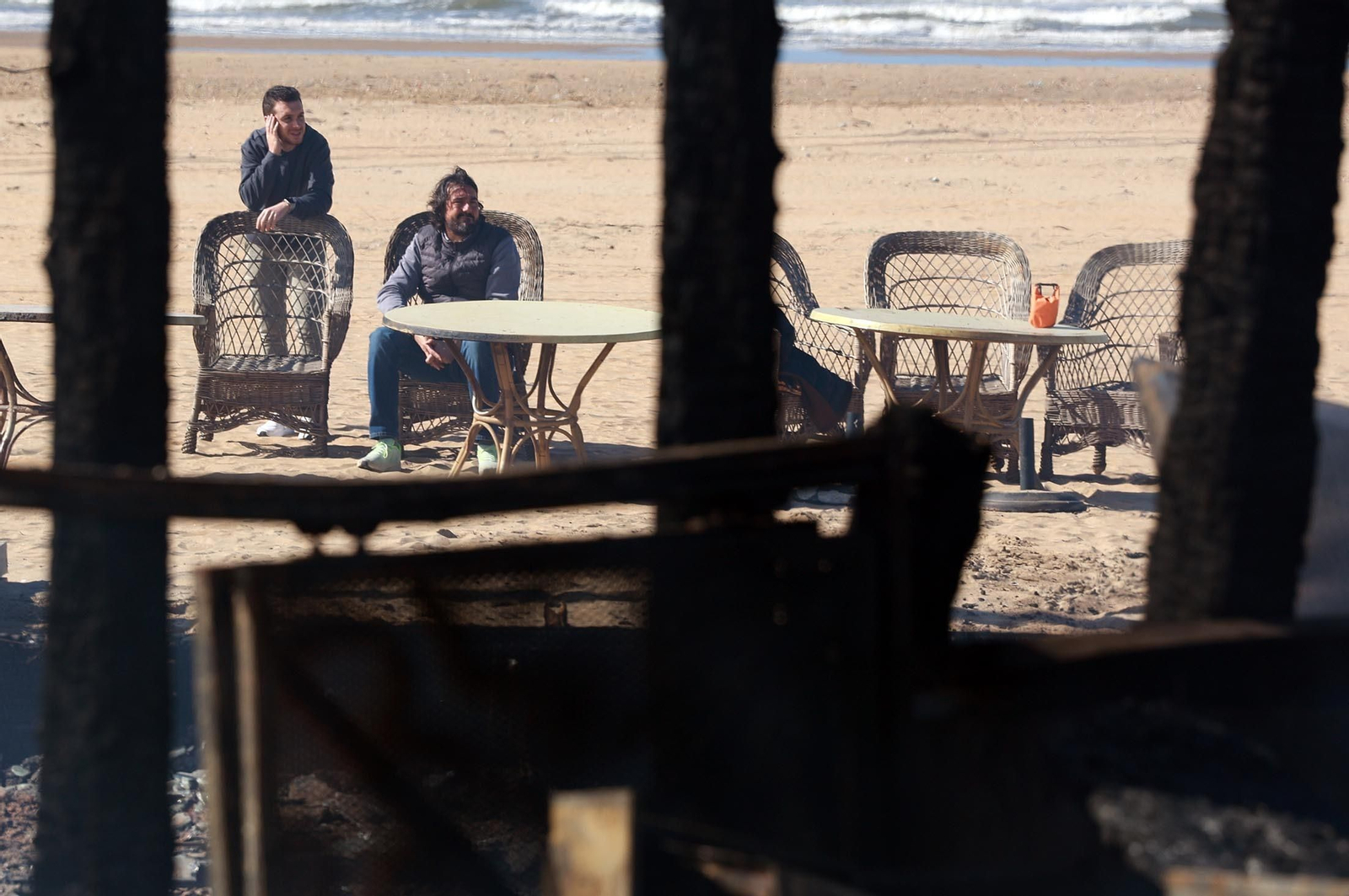 Imágenes del chiringuito El Tabla tras el debastador incendio