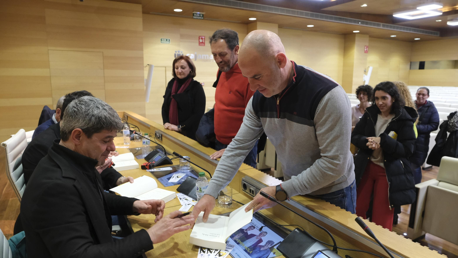 Imágenes de Diario de los Libros con Carmen Mola