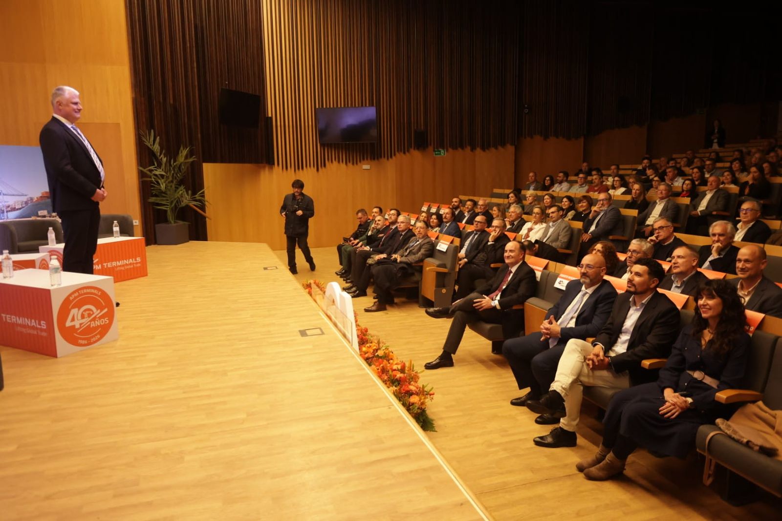 Keld Pedersen, ante los asistentes al acto por el 40 aniversario de APM Terminals Algeciras.