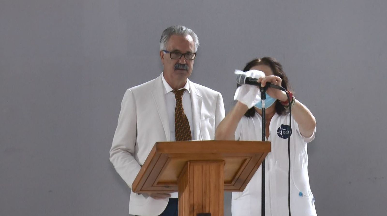 Manuel Villalpando antes de arrancar el pregón inaugural de la Quinta Feria del Libro 'Diego Guerrero'