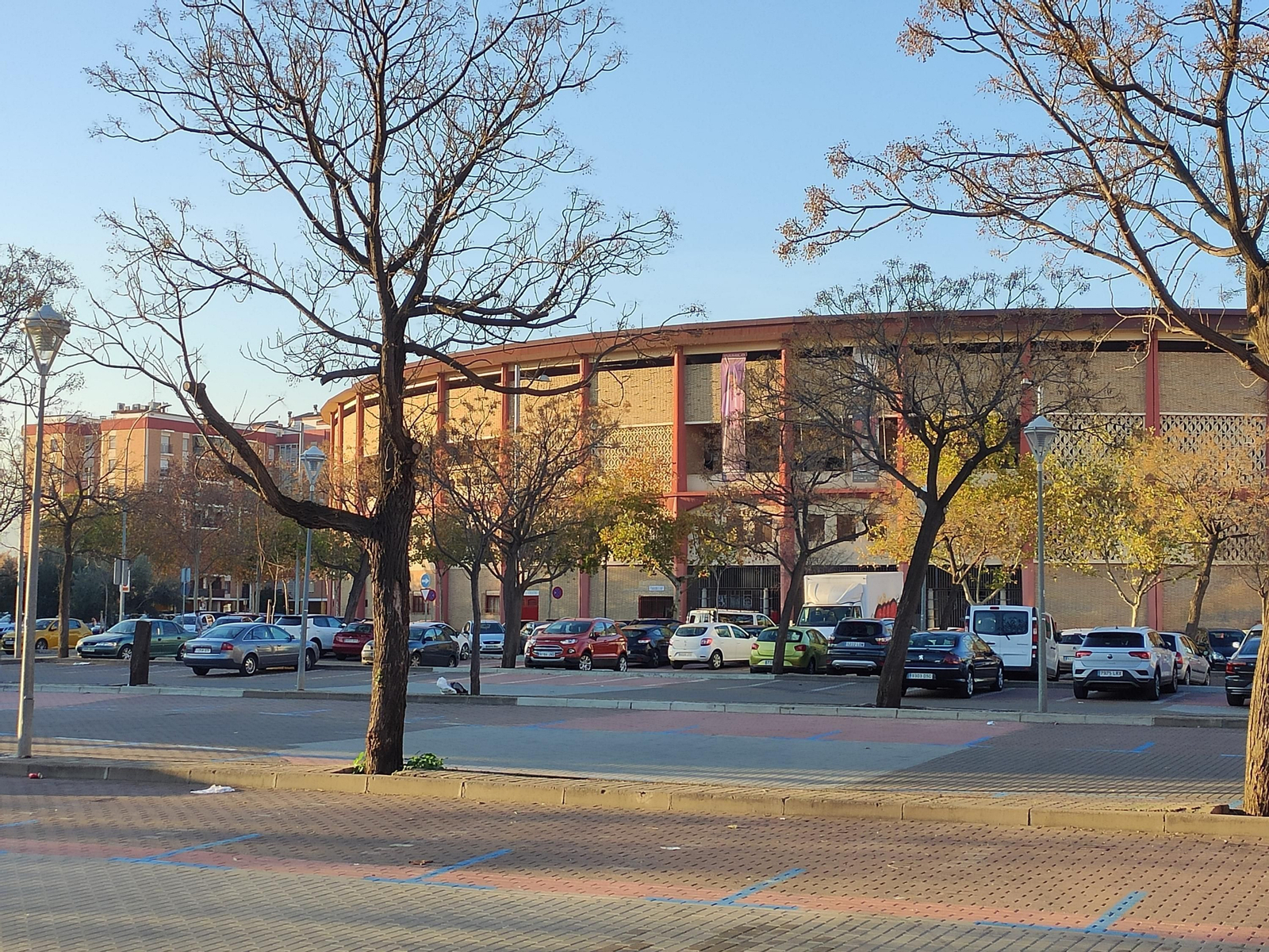 Aparcamientos en el entorno de la plaza de toros. Aparcamientos en el entorno de la plaza de toros.