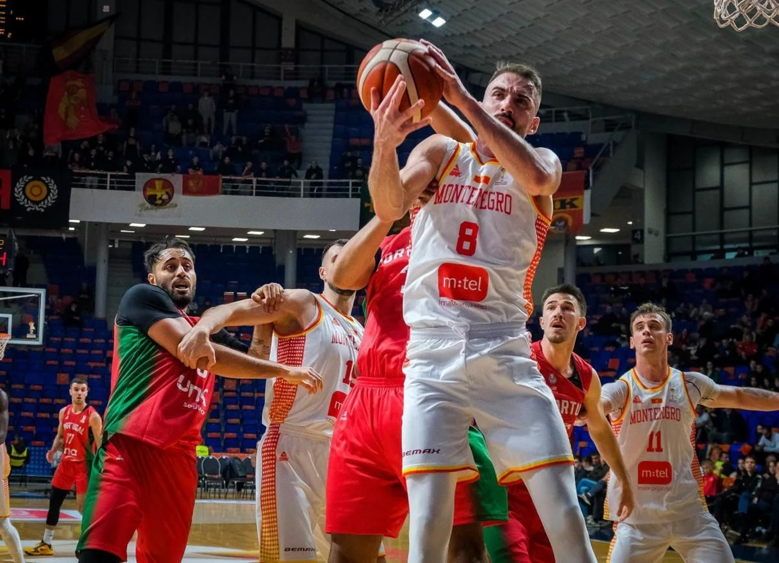 Kendrick Perry, minutada y desacertado en la derrota de Montenegro ante Portugal (62-83)