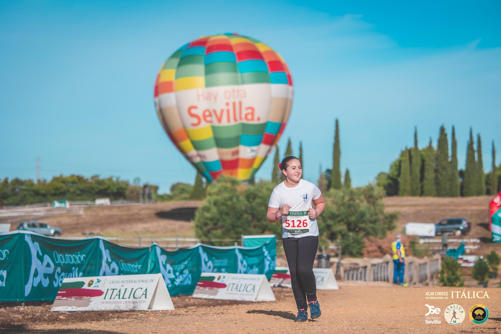 Búscate en las fotos del Cross de Itálica 2025 | 8