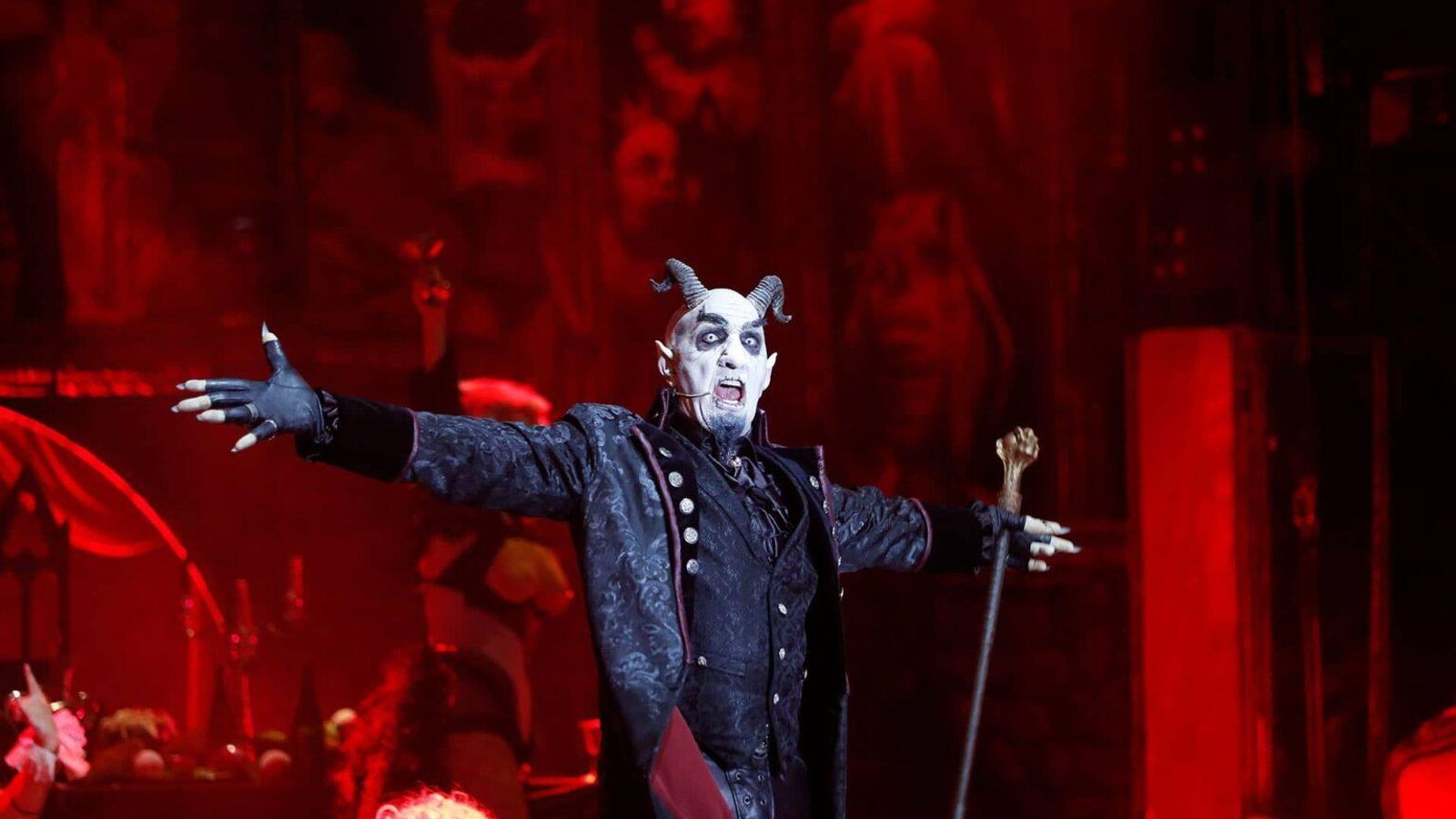 Lucifer, en Bacanal: Circo de los Horrores. Lucifer, en Bacanal: Circo de los Horrores.