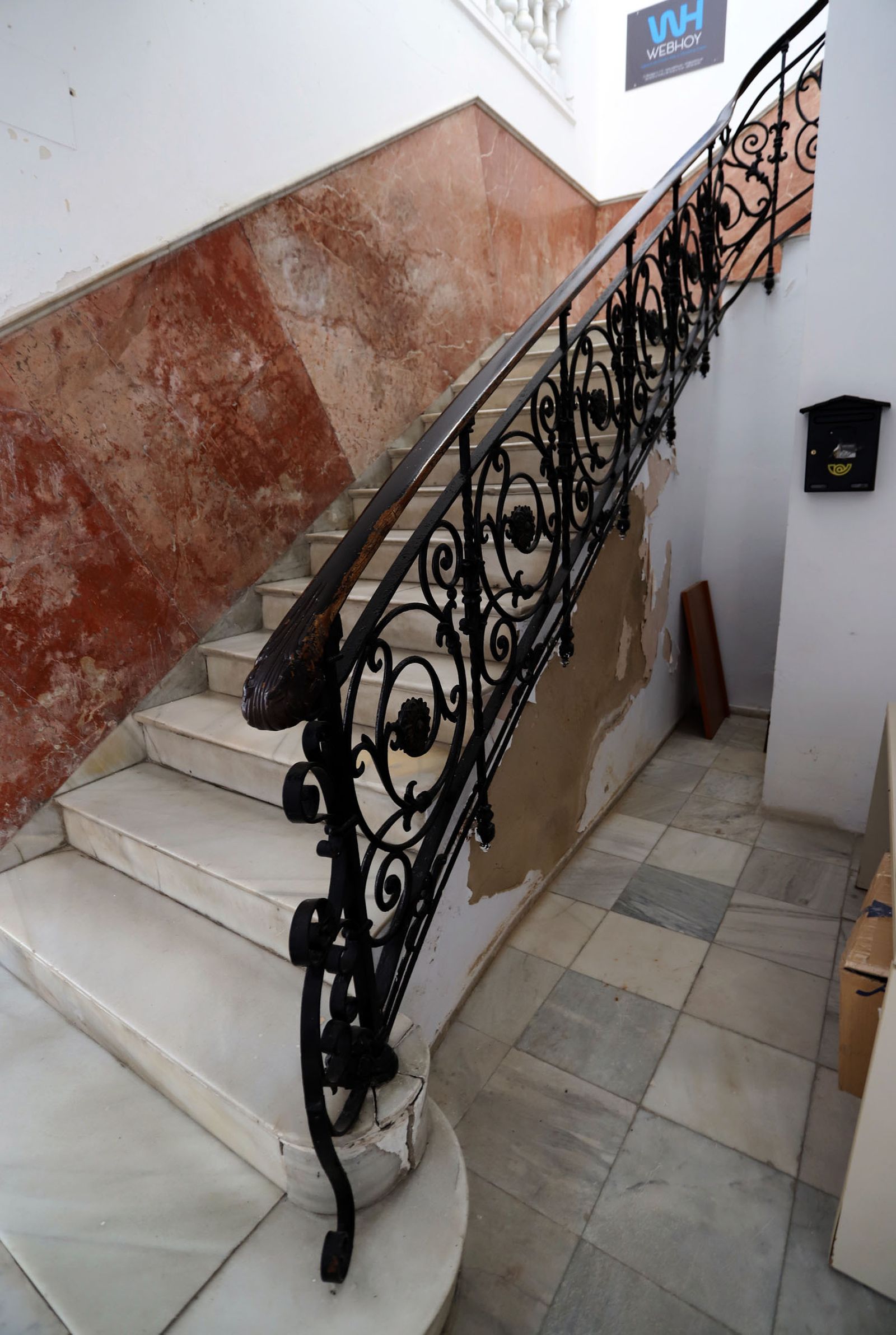 Imágenes del edificio de la calle Berdigón 3 en Huelva