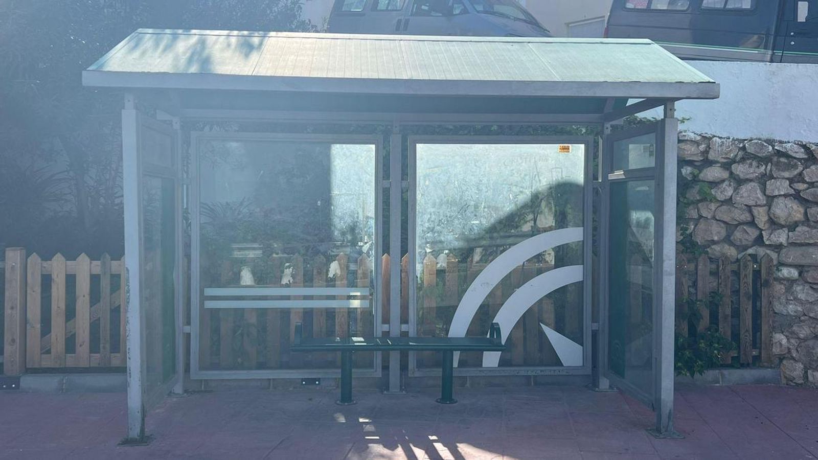 Parada de autobús de Jimena.