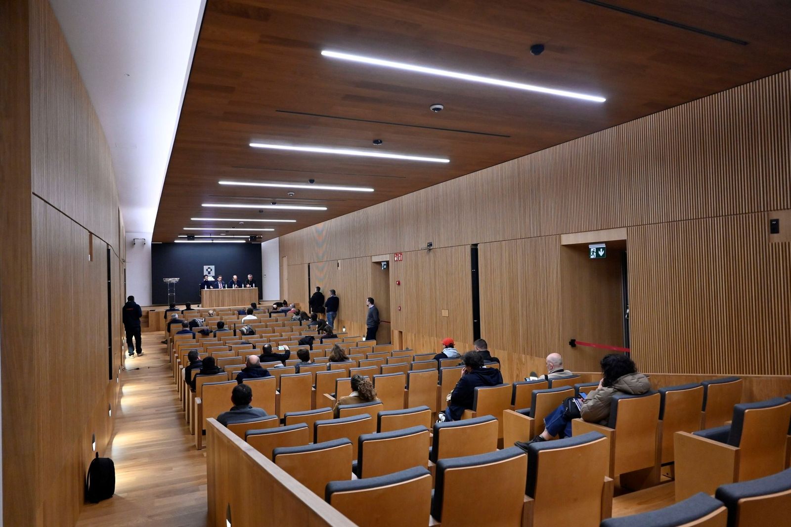 Un paseo por el nuevo Centro de Interpretación y Recepción de la Mezquita de Córdoba, en imágenes