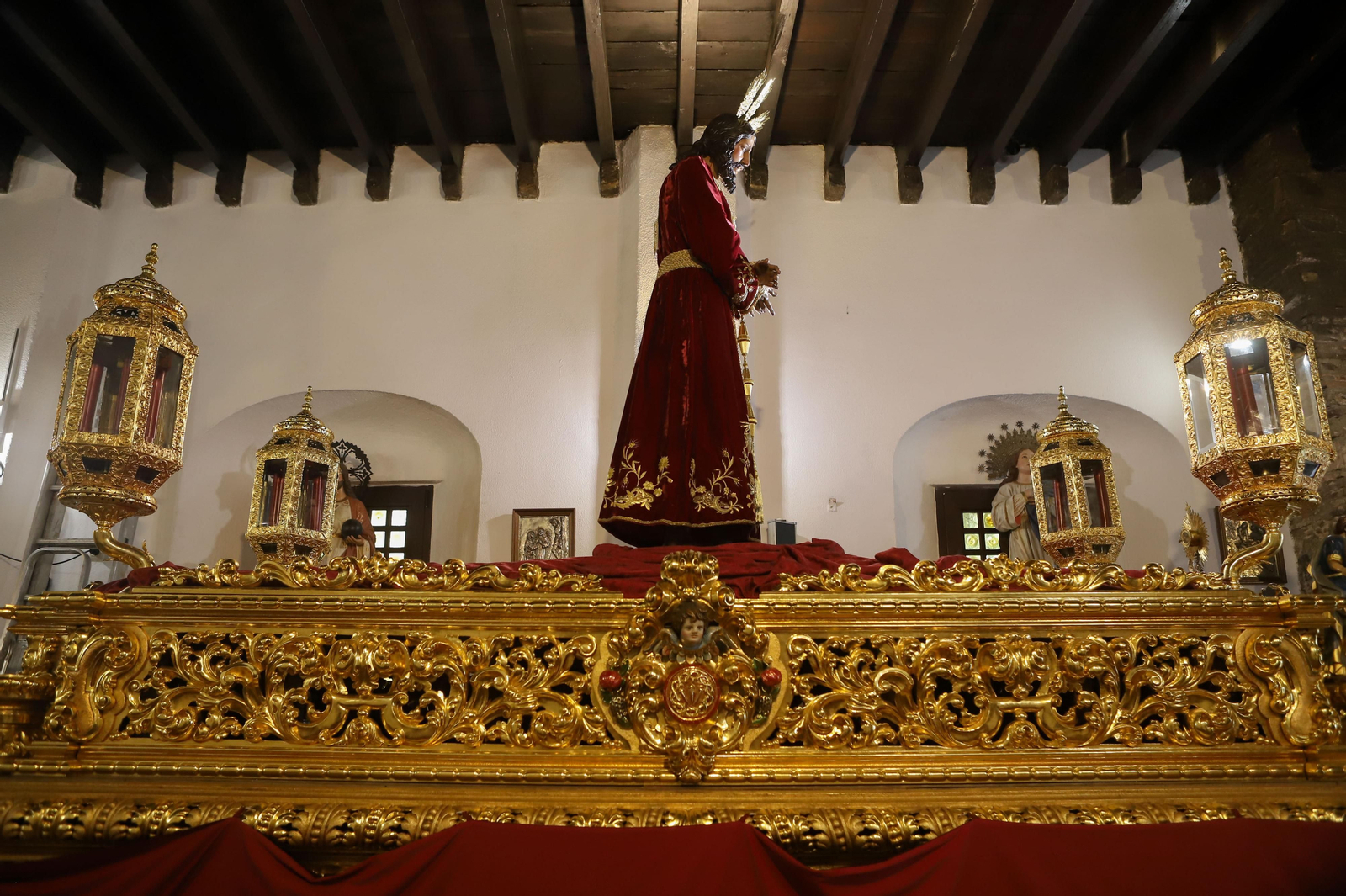 Fotos de los preparativos de la Semana Santa en Algeciras