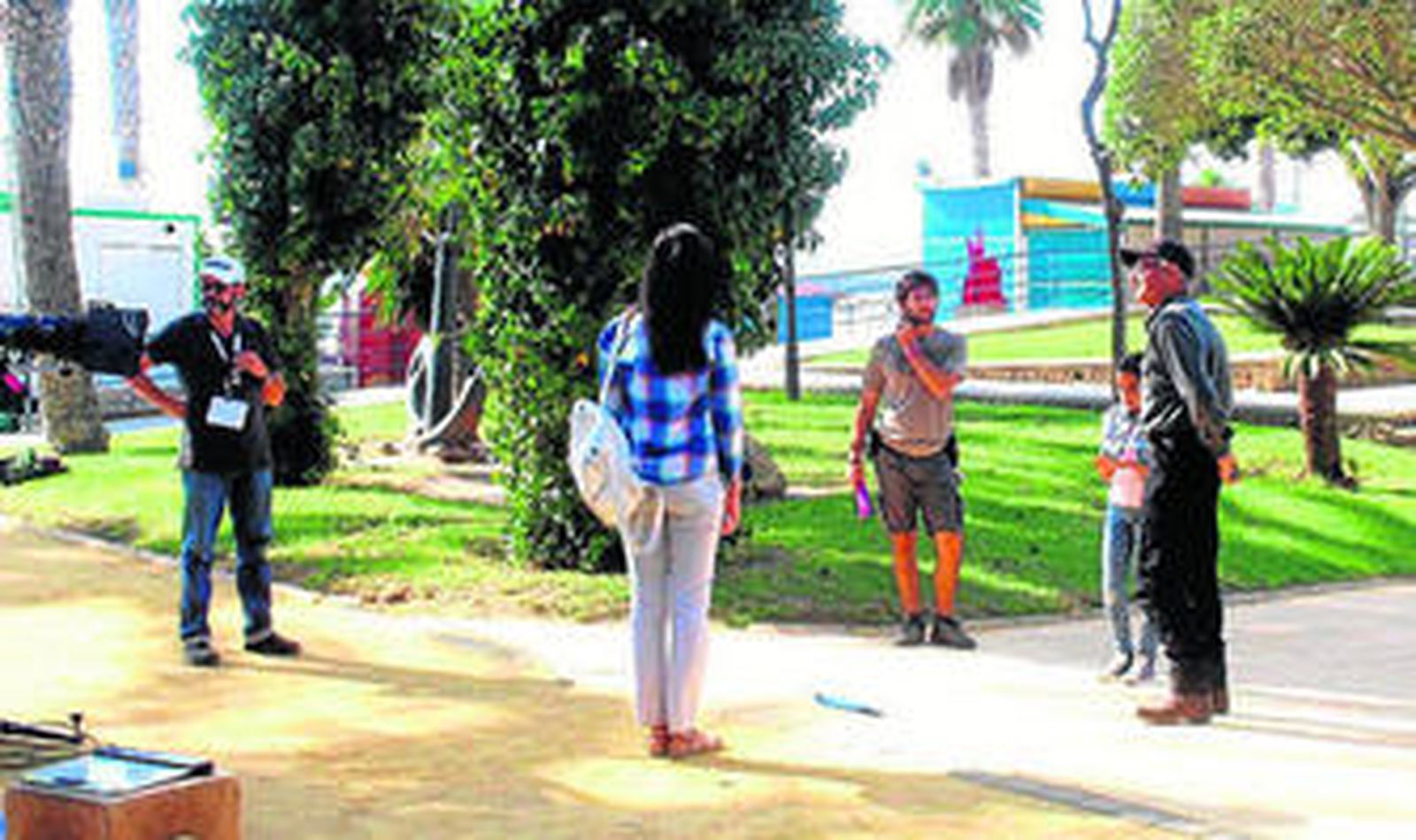 Terence Hill durante la escena rodada ayer en el Parque Andaluz de Carboneras.