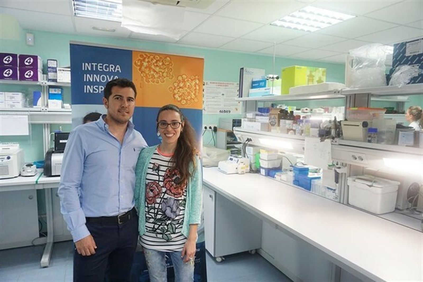 Abel Gómez y Elena Espinosa.