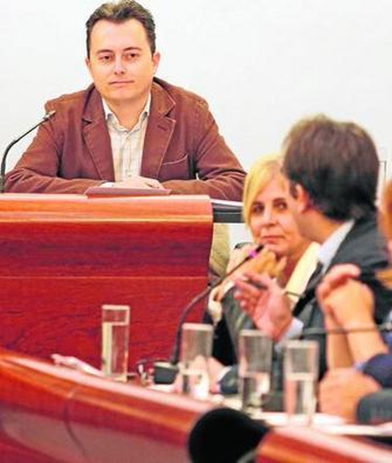 Santiago Galván, durante un pleno municipal celebrado meses atrás.