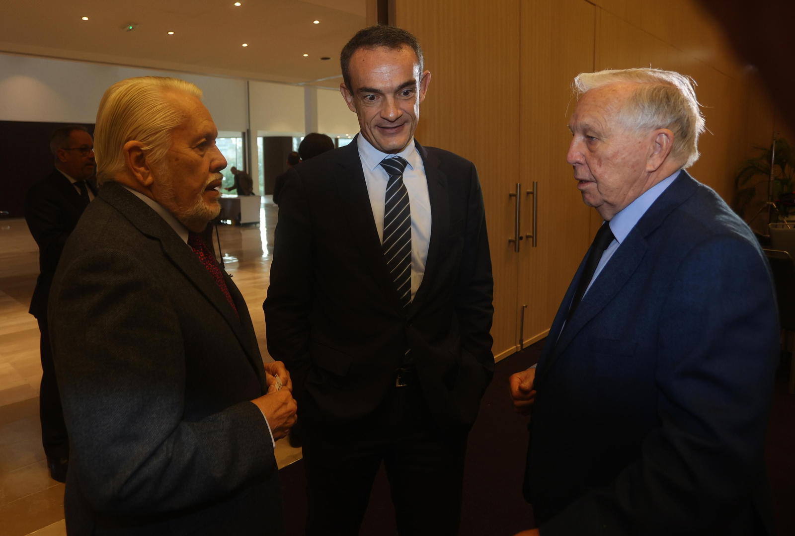 FORO JOLY.  Dña.Carolina España