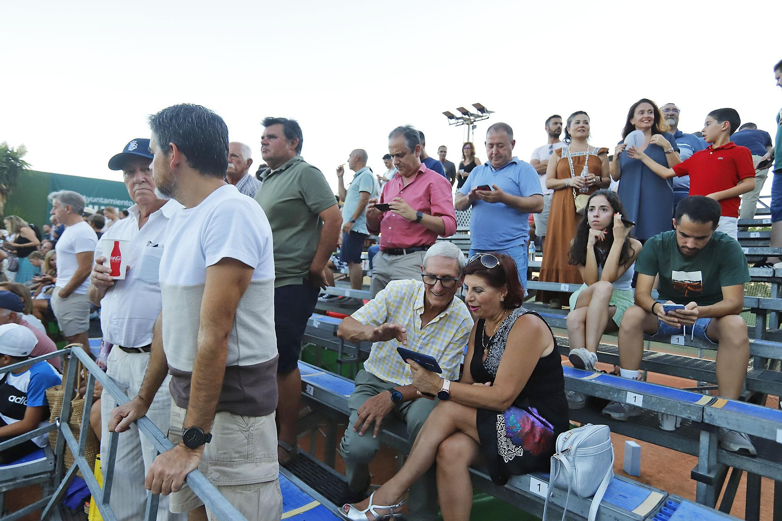 Imágenes del ambiente en la final femenina de la Copa del Rey de tenis de Huelva