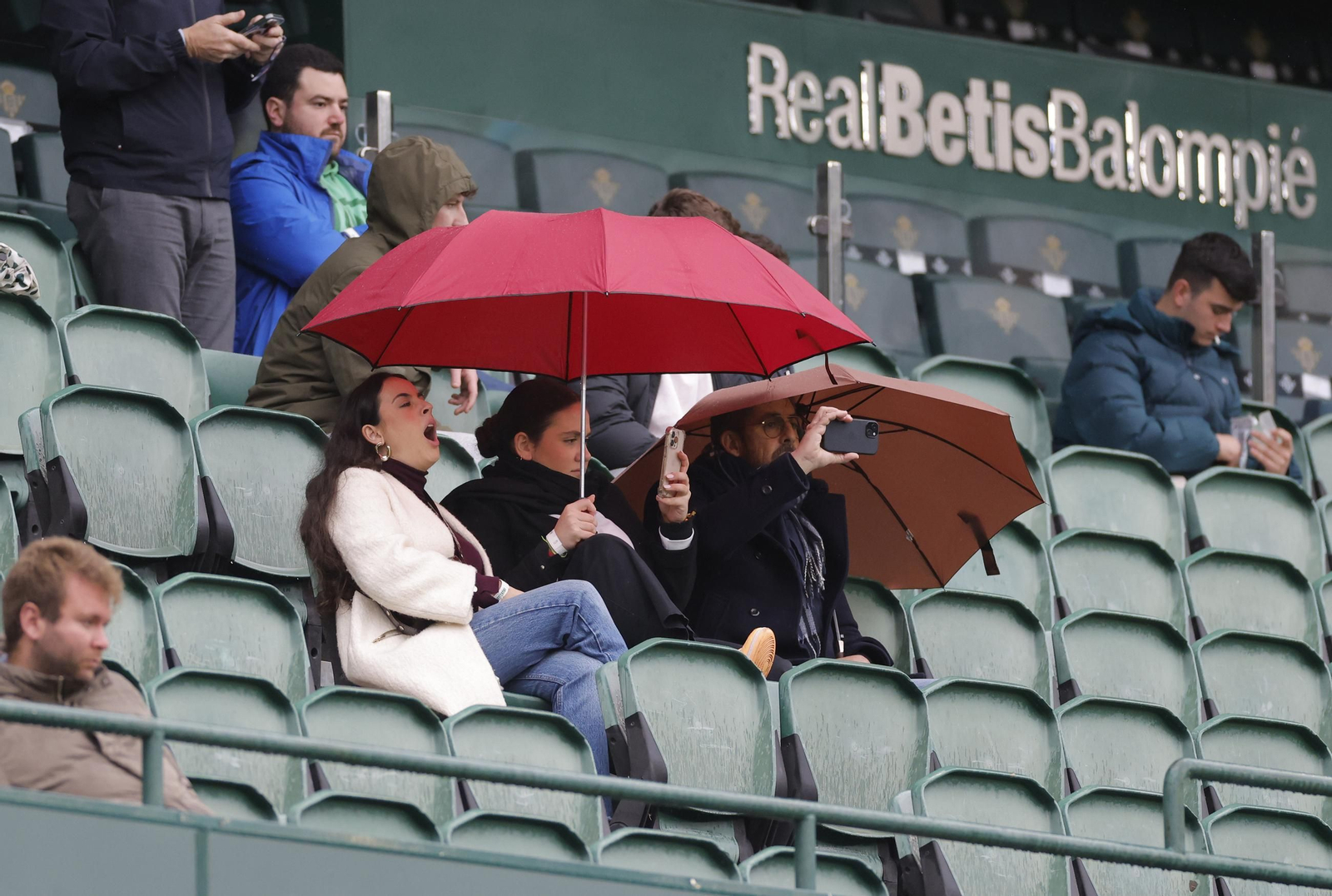 Búscate en las fotos del Betis - Las Palmas