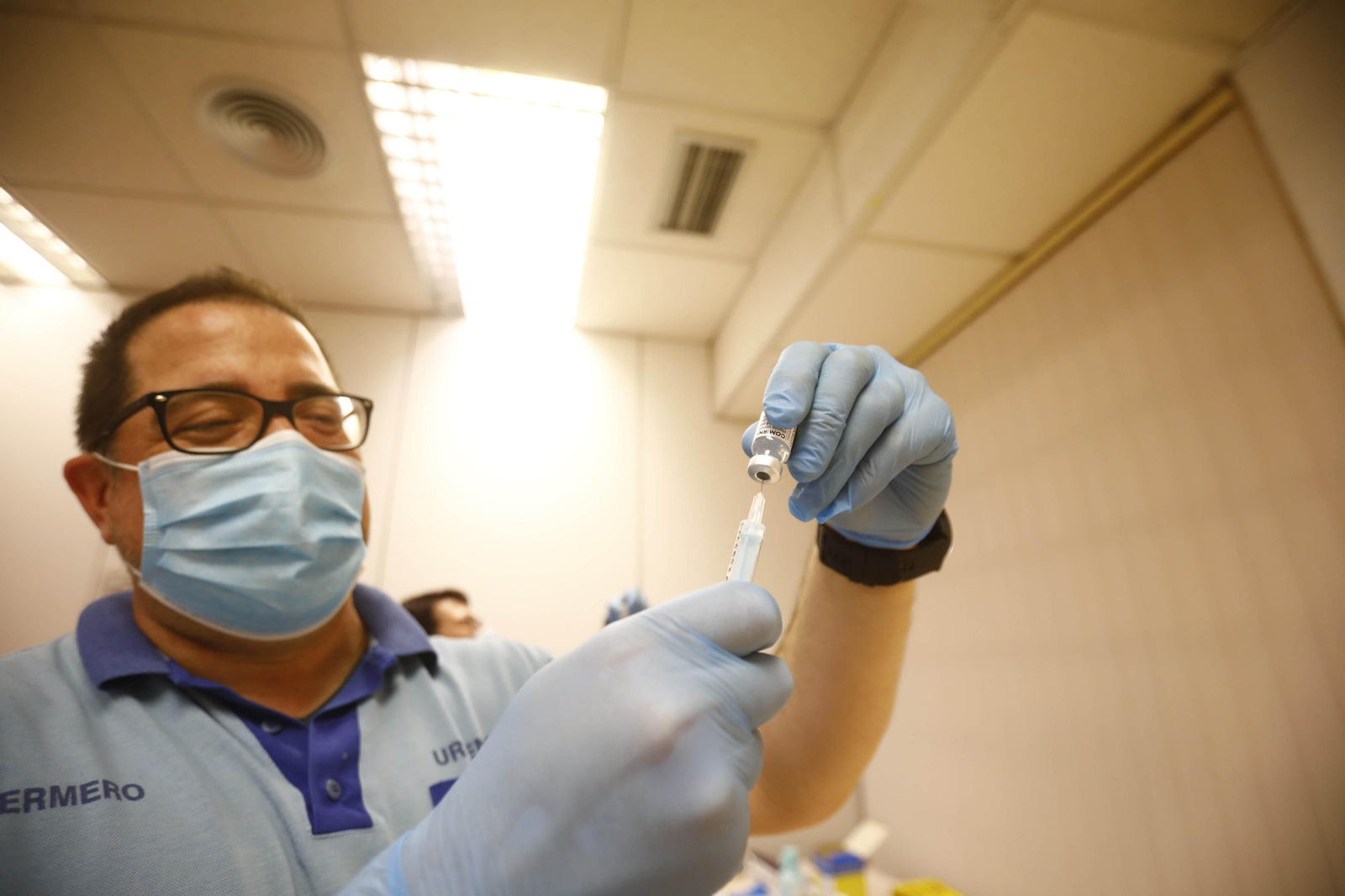 El comienzo de la vacunación a la población de 70 a 79 años de Córdoba, en fotografías