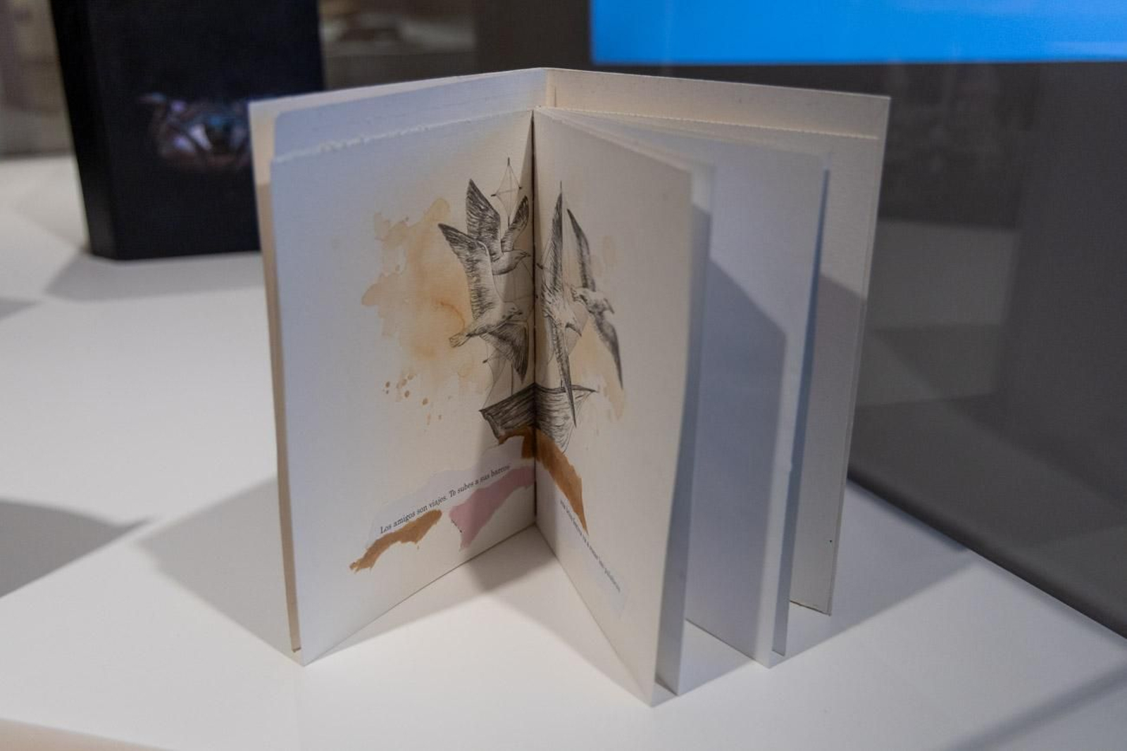 La poesía de Aurora Luque inspira la exposición 'Libros de Artista 2025'