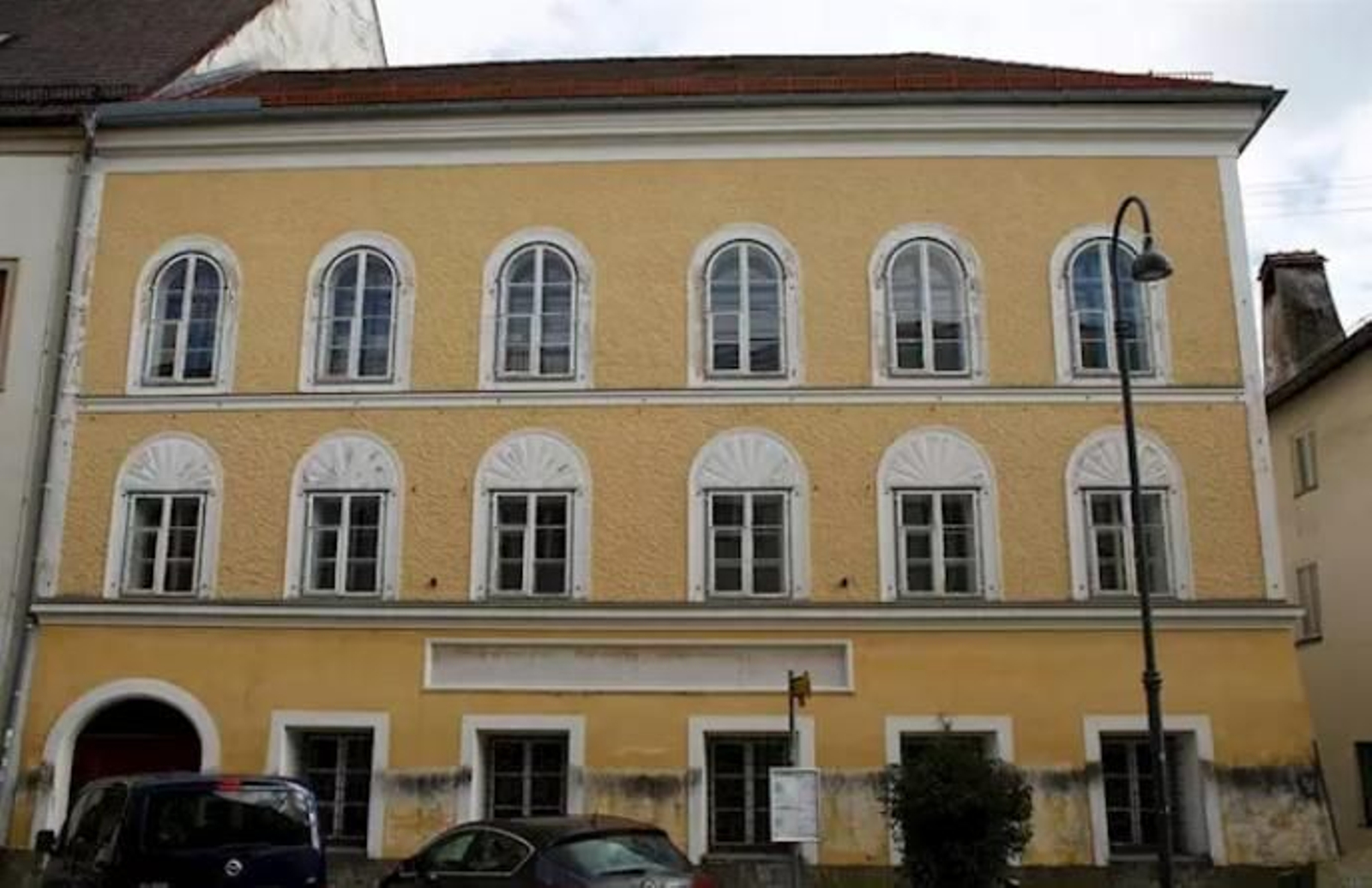 La casa de Hitler será una comisaría de Policía para alejar a los neonazis La casa de Hitler será una comisaría de Policía para alejar a los neonazis