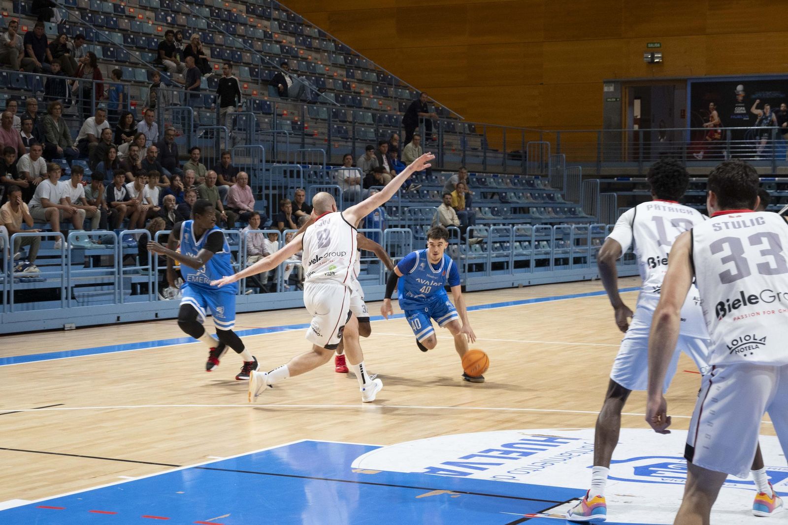 Imágenes del partido entre el Ciudad de Huelva y Biele ISB