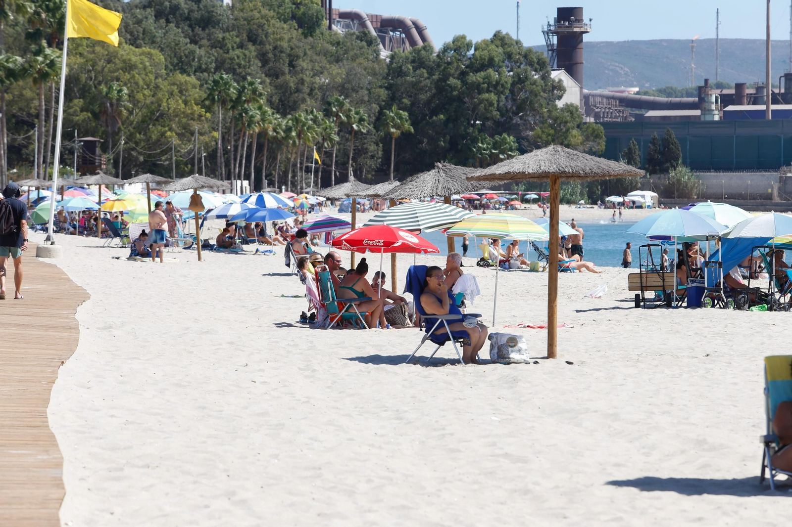 Las fotos del último domingo de playa de agosto en el Campo de Gibraltar