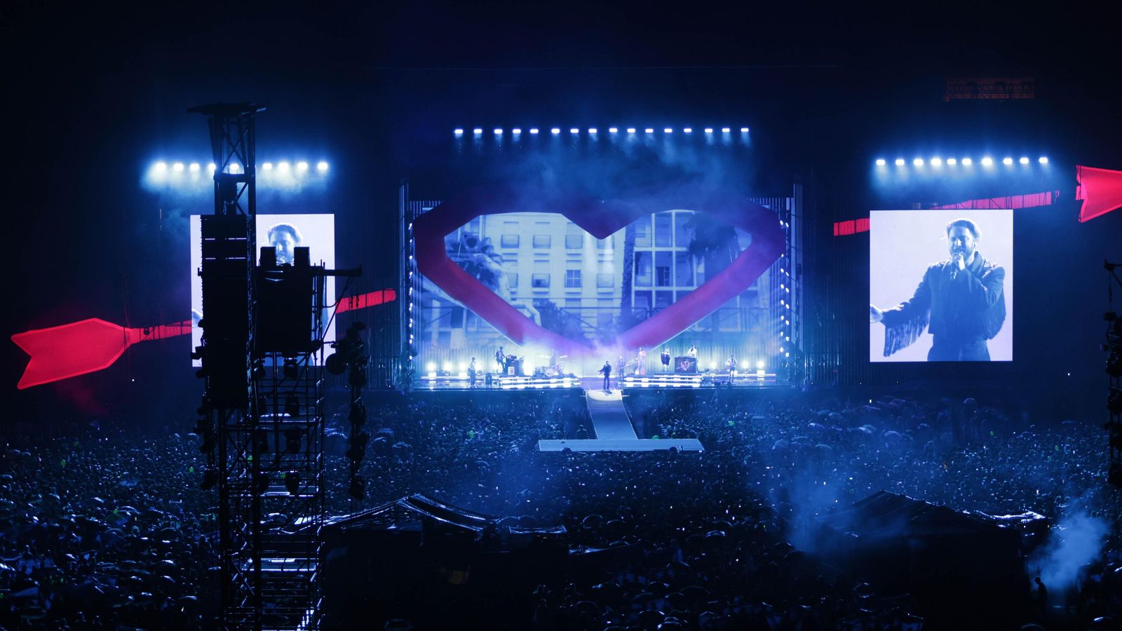 El Estadio de La Cartuja congregó a 70.000 asistentes en el primer concierto del viernes. El Estadio de La Cartuja congregó a 70.000 asistentes en el primer concierto del viernes.