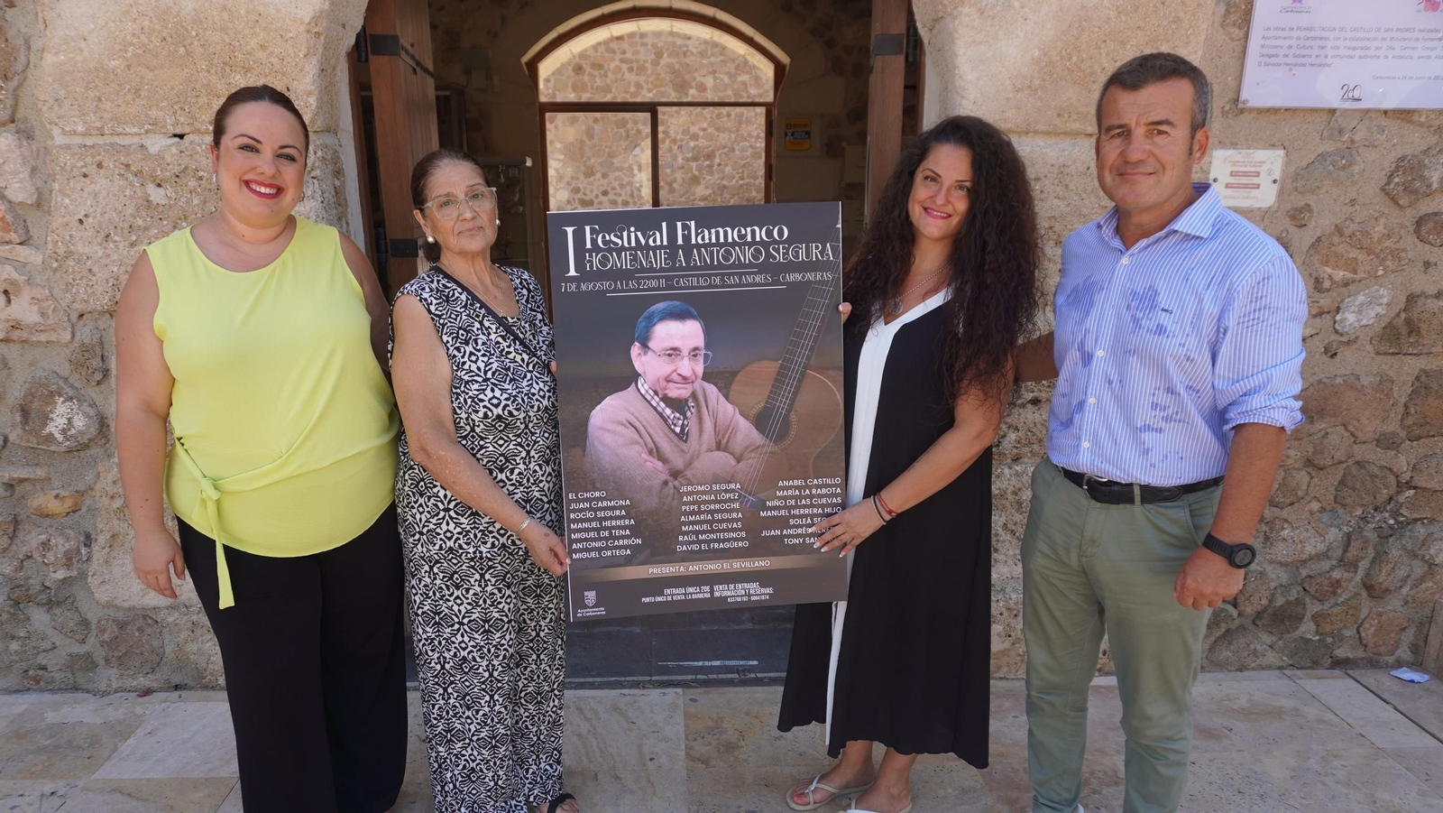 Ana María Caparrós, Antonia López, Rocío Segura y Salvador Hernández.
