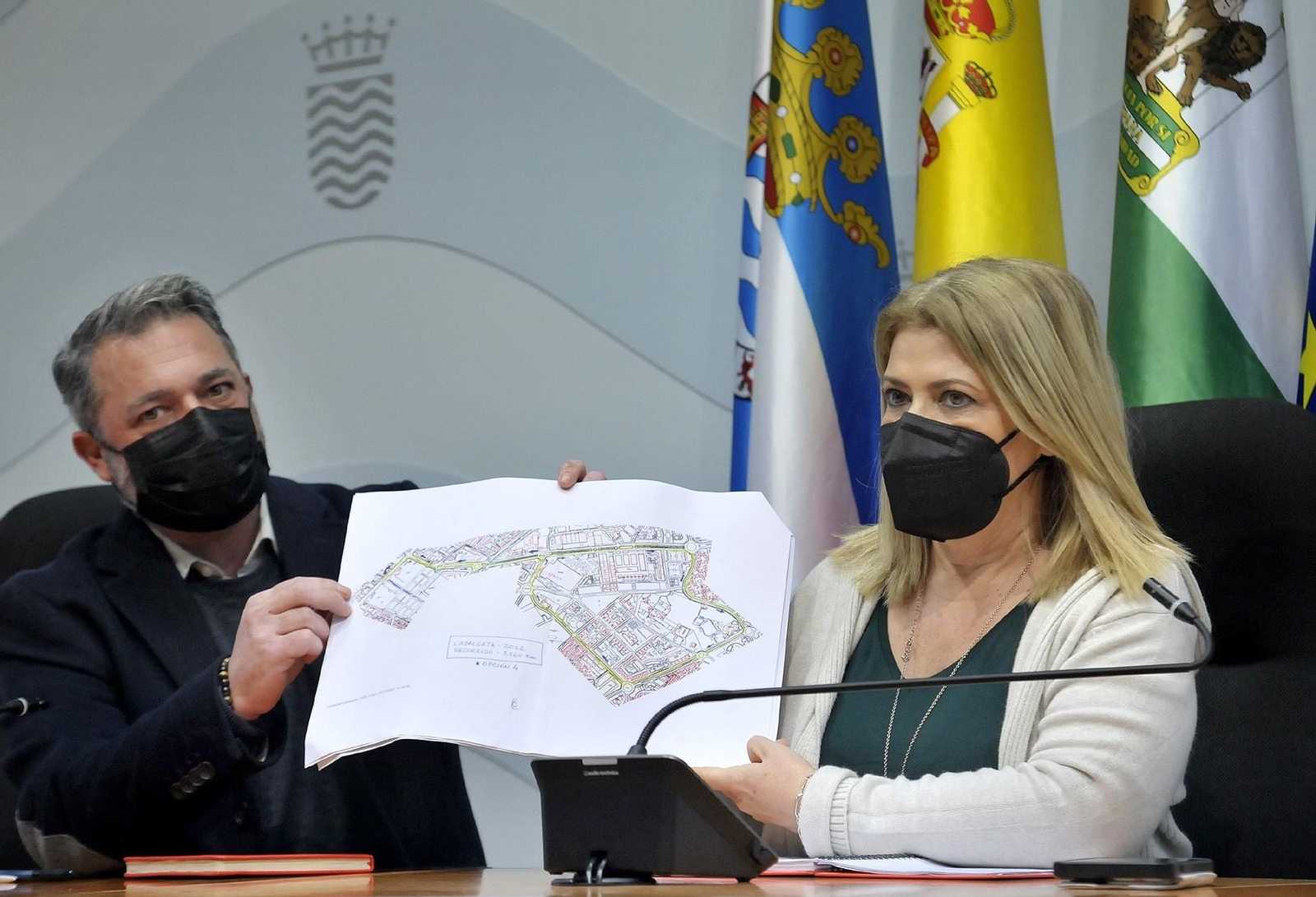 Rubén Pérez y Mamen Sánchez anuncian los nuevos itinerarios de las Cabalgatas. Rubén Pérez y Mamen Sánchez anuncian los nuevos itinerarios de las Cabalgatas.