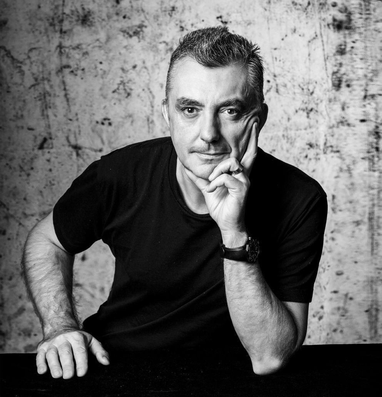 El Escritor Manuel  Vilas