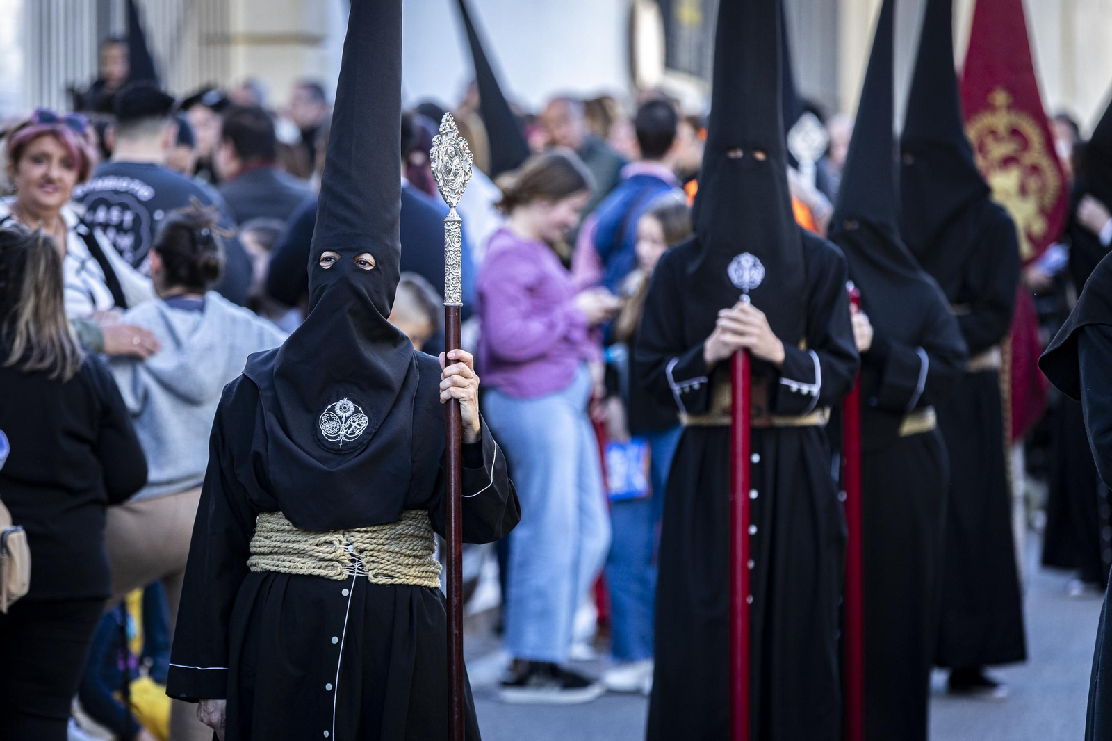 Las imágenes de Afligidos de El Puerto en el Lunes Santo de la Semana Santa 2025